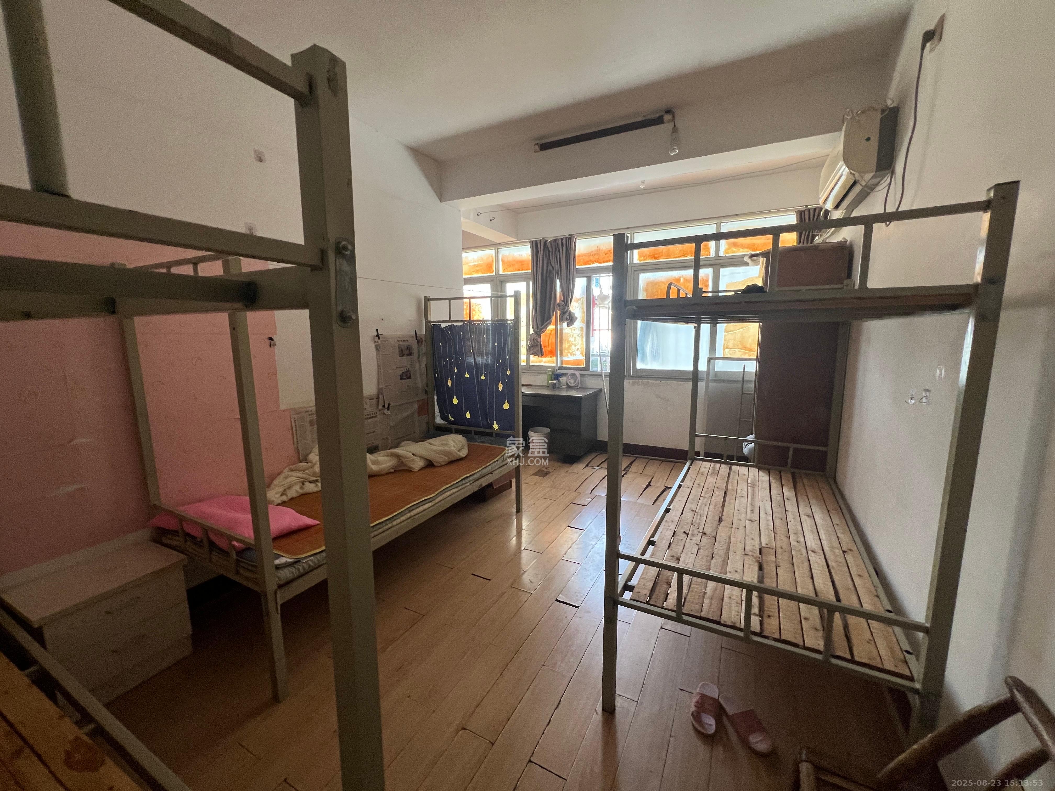 通程物流宿舍 3室1厅1卫 1600.0元/月 通程物流宿舍 3室1厅1卫 1600.0元/月室内图