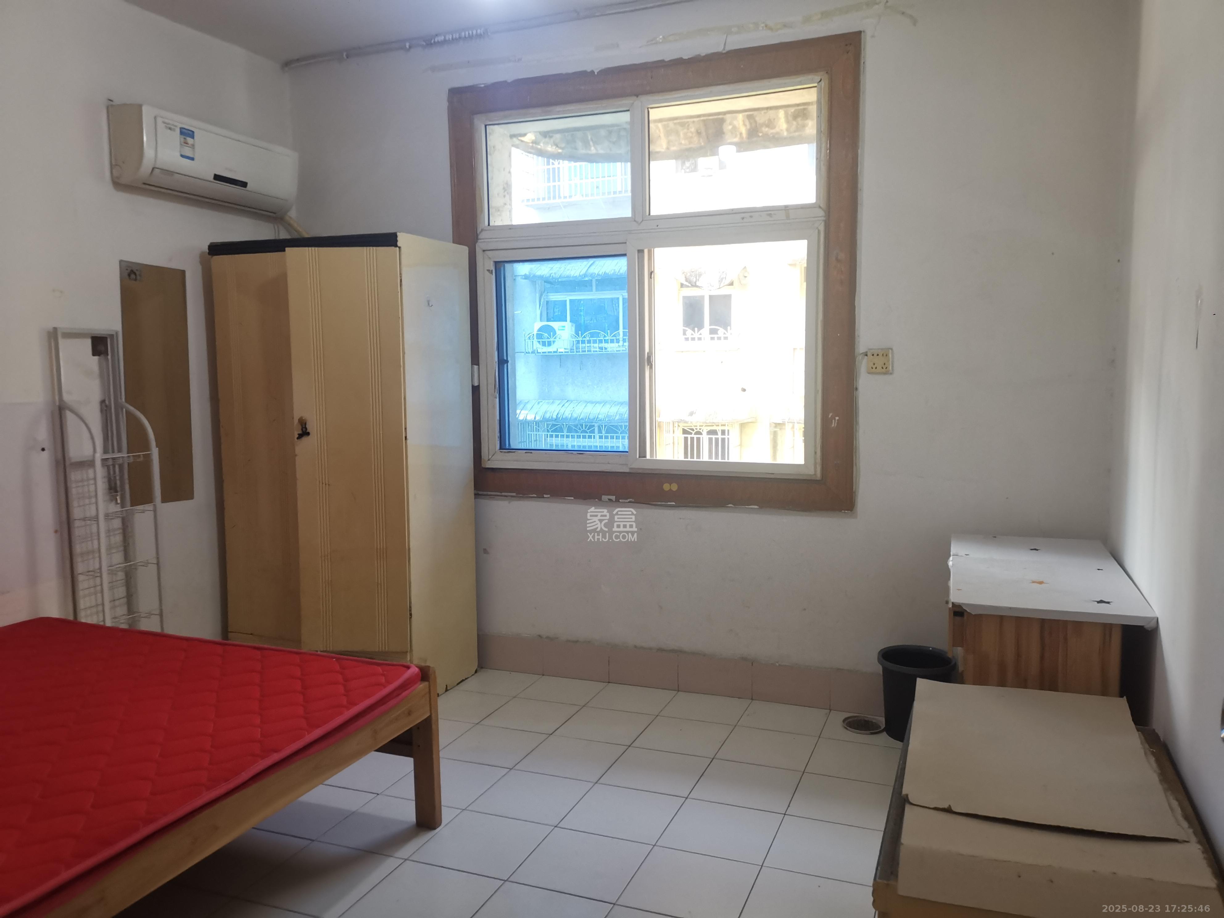 自然小区 3室2厅1卫 1600.0元/月 自然小区 3室2厅1卫 1600.0元/月室内图