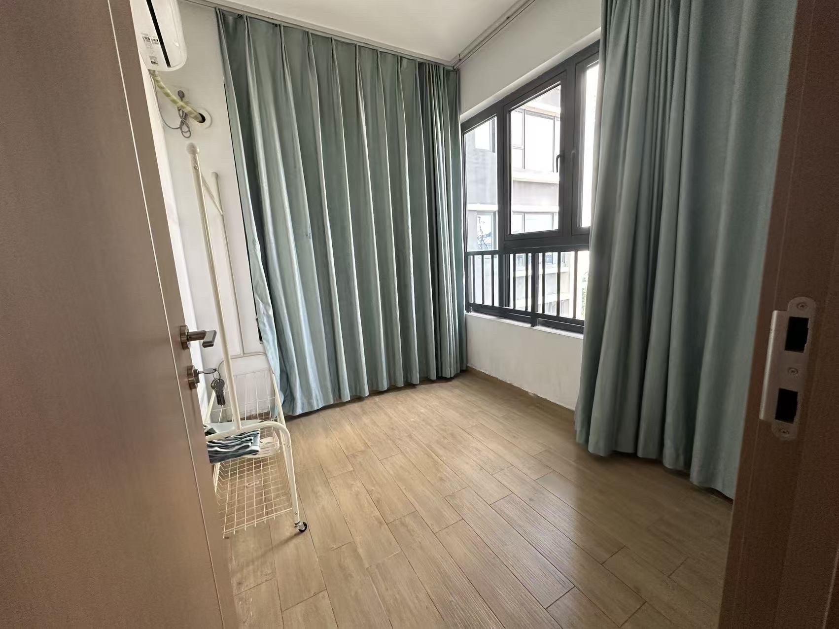 保利中央海岸四期(淳境、淳域) 3室2厅2卫 3200.0元/月 保利中央海岸四期(淳境、淳域) 3室2厅2卫 3200.0元/月室内图