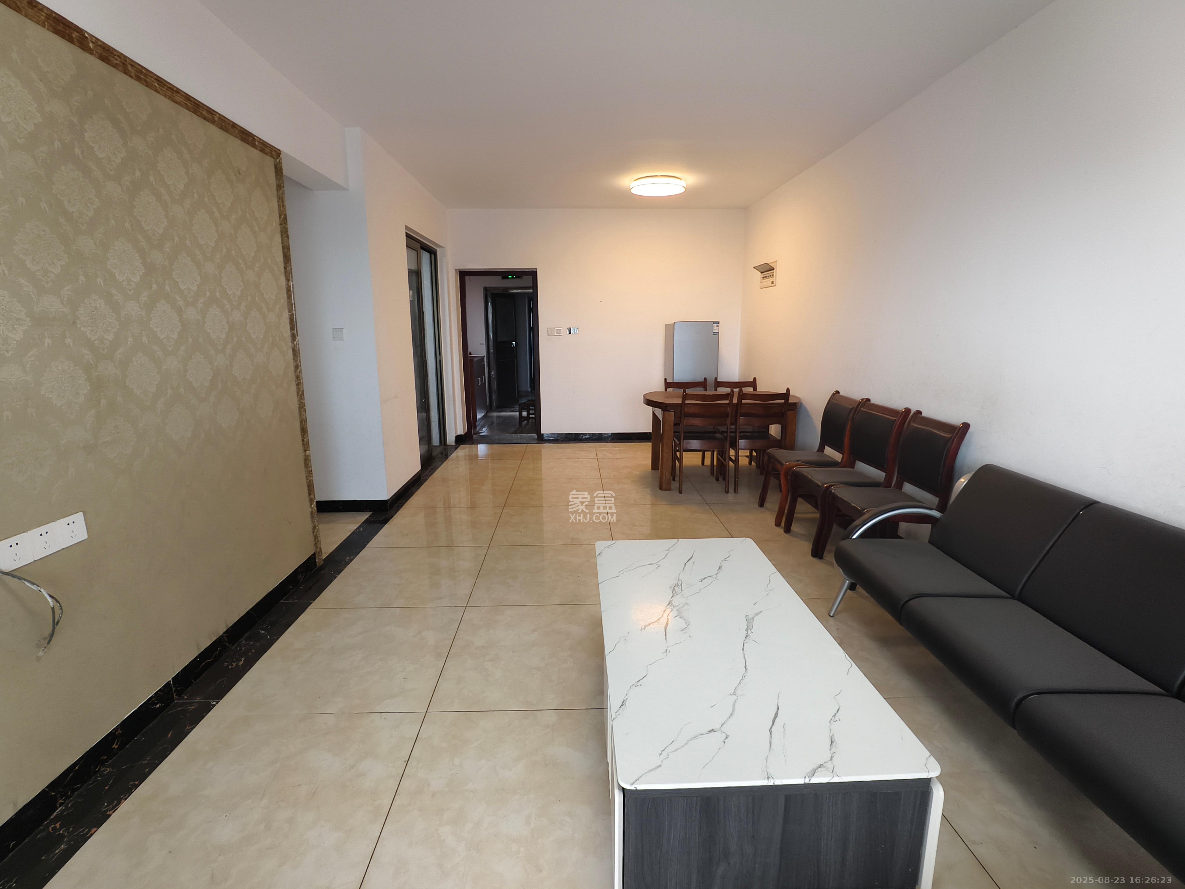 东业上城嘉苑(晟悦国际)  3室2厅1卫    1800.0元/月 东业上城嘉苑(晟悦国际)  3室2厅1卫    1800.0元/月室内图