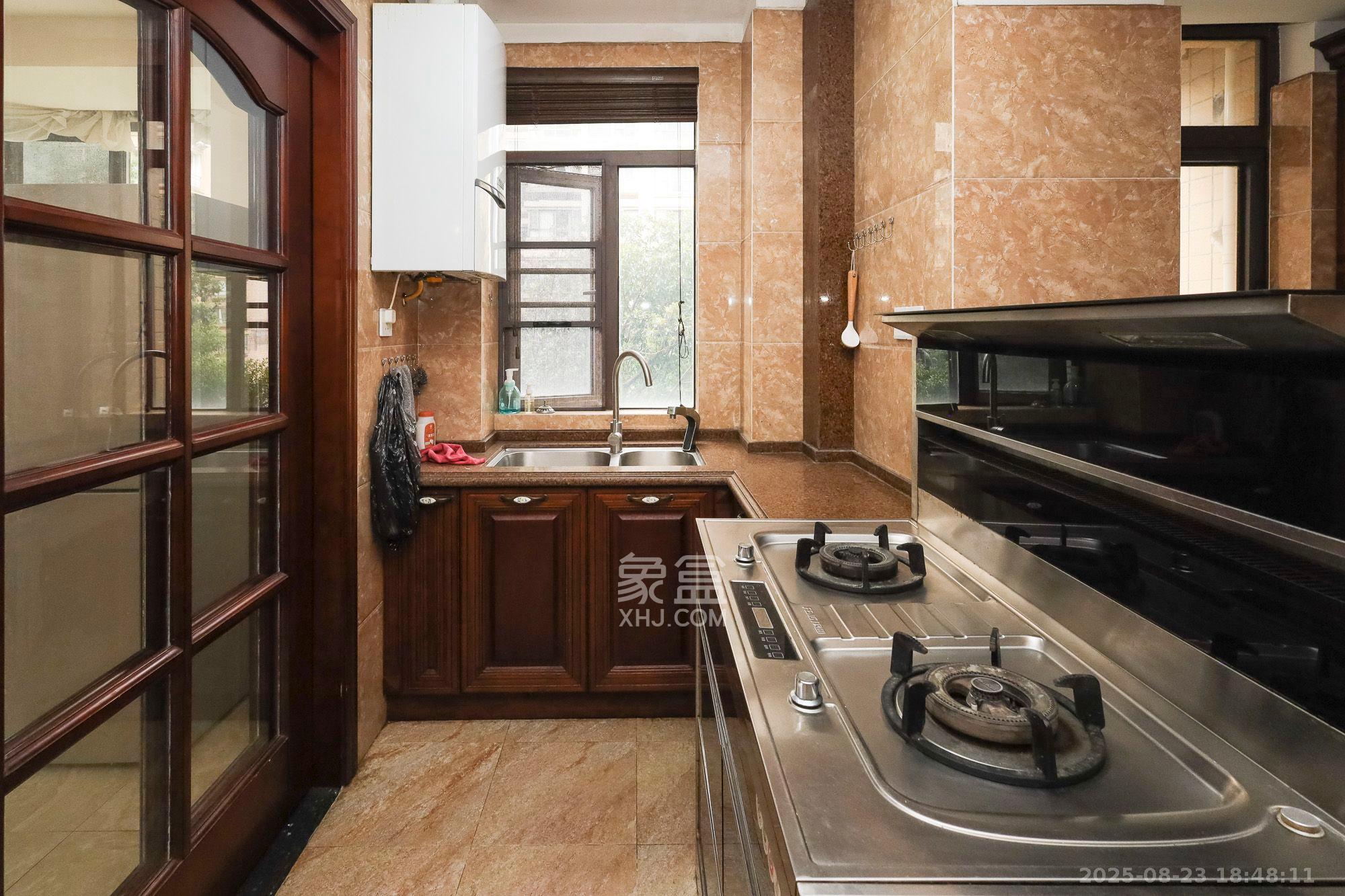 山语城二期 3室2厅1卫 2200.0元/月 山语城二期 3室2厅1卫 2200.0元/月室内图