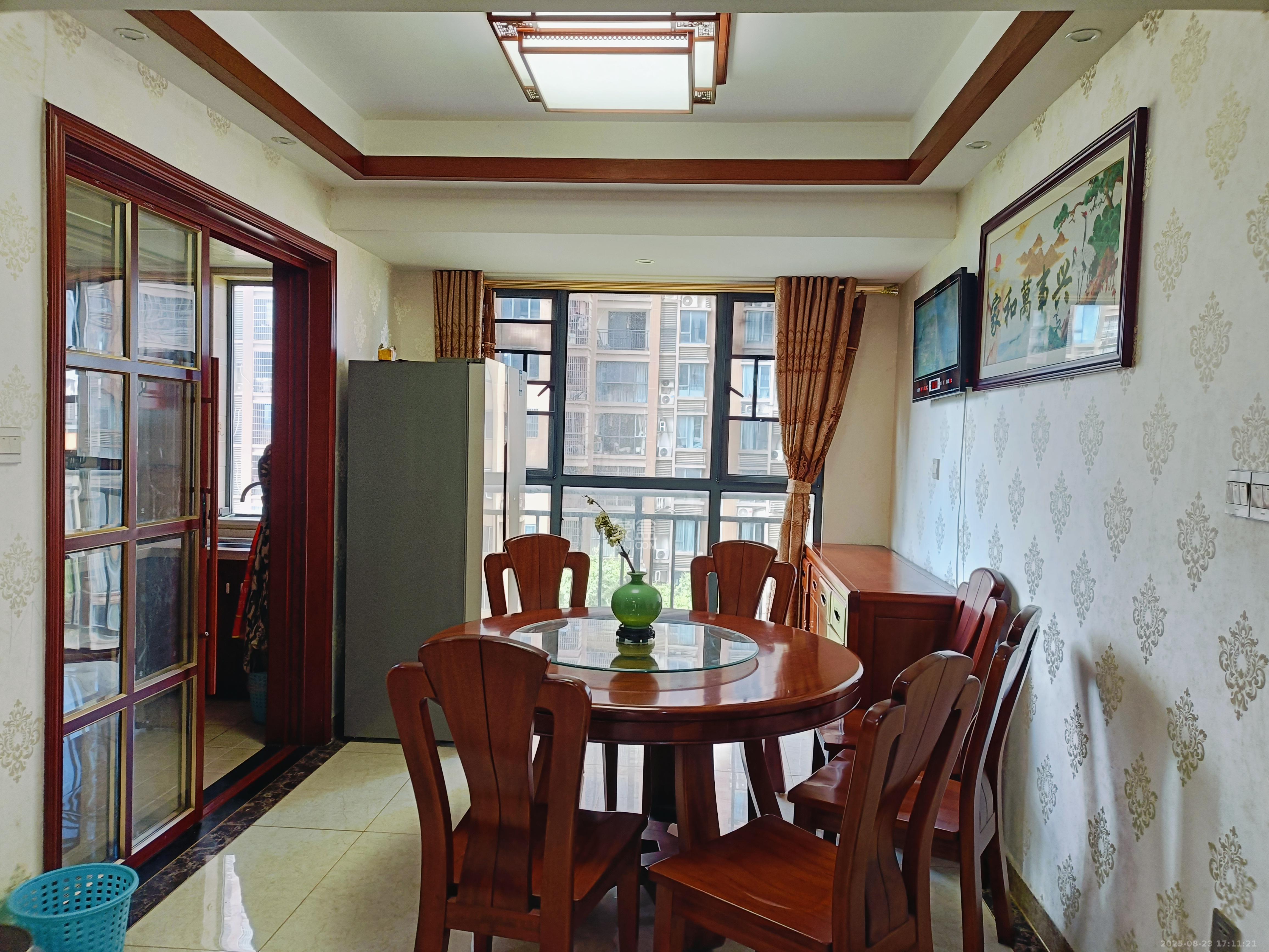 中欣楚天雅郡  4室2厅2卫    2500.0元/月室内图