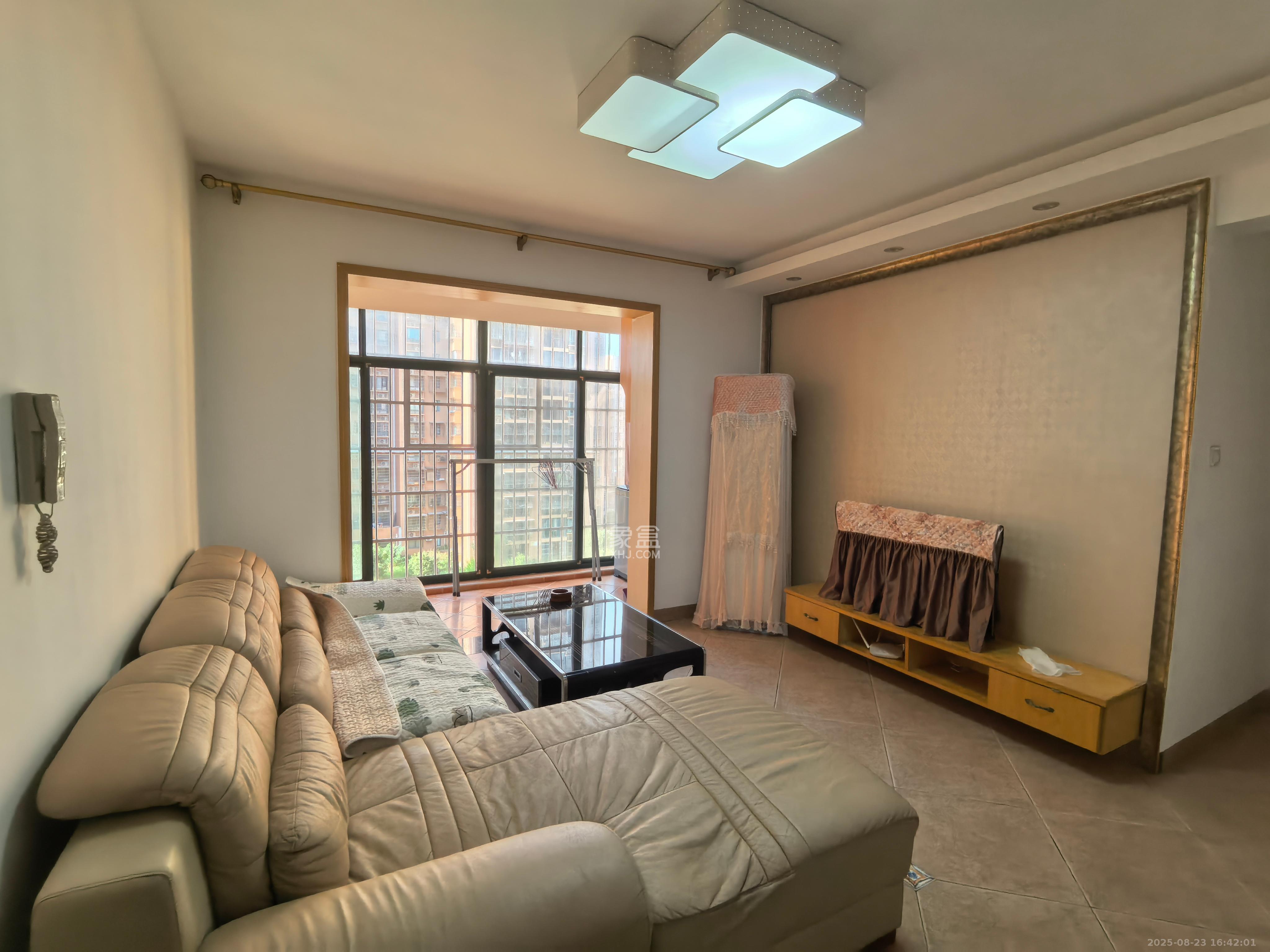 楠熙筱苑 3室2厅1卫 1800.0元/月 楠熙筱苑 3室2厅1卫 1800.0元/月室内图