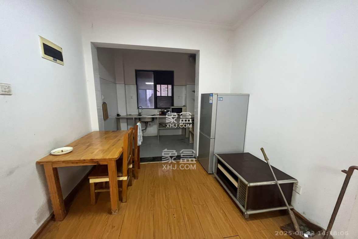 华雅林语苑  2室2厅1卫    2000.0元/月 华雅林语苑  2室2厅1卫    2000.0元/月室内图