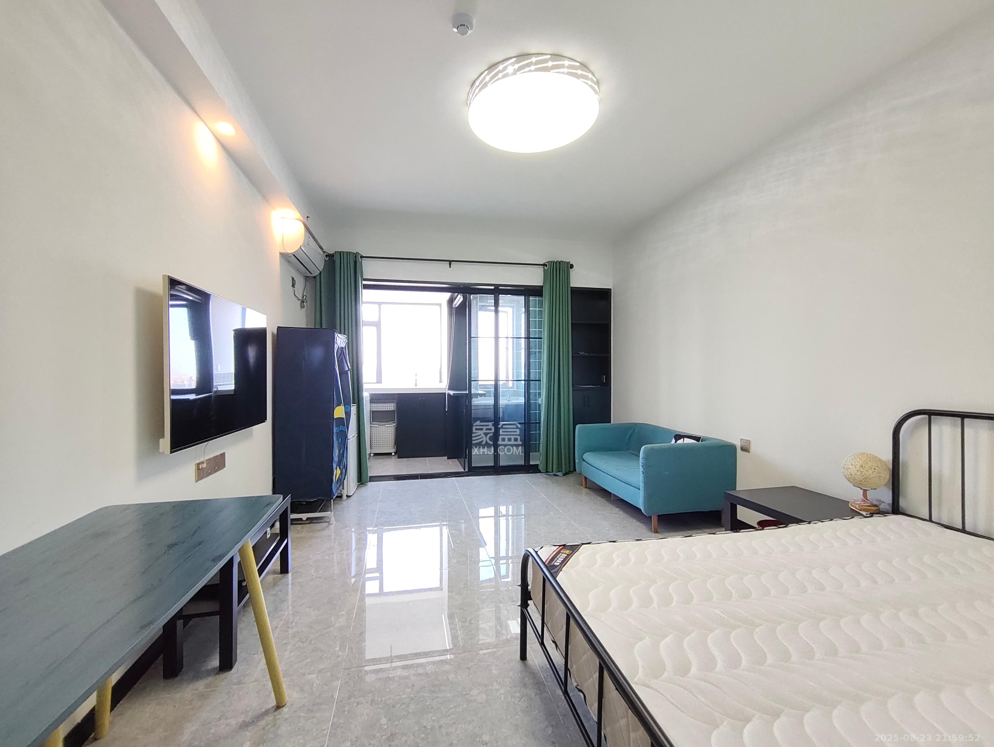 国泰九龙湾  1室1厅1卫    1400.0元/月 国泰九龙湾  1室1厅1卫    1400.0元/月