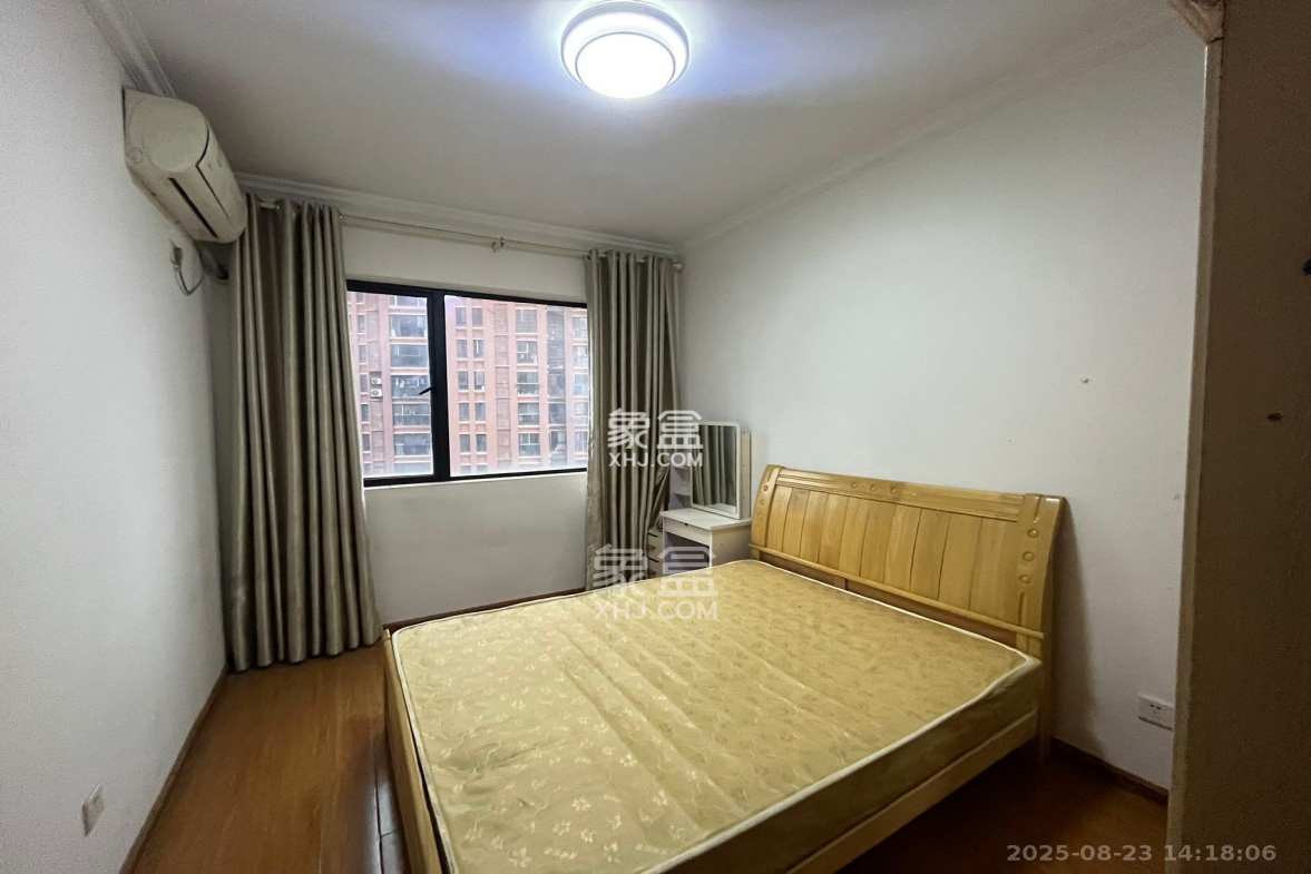 华雅林语苑  2室2厅1卫    2000.0元/月 华雅林语苑  2室2厅1卫    2000.0元/月室内图