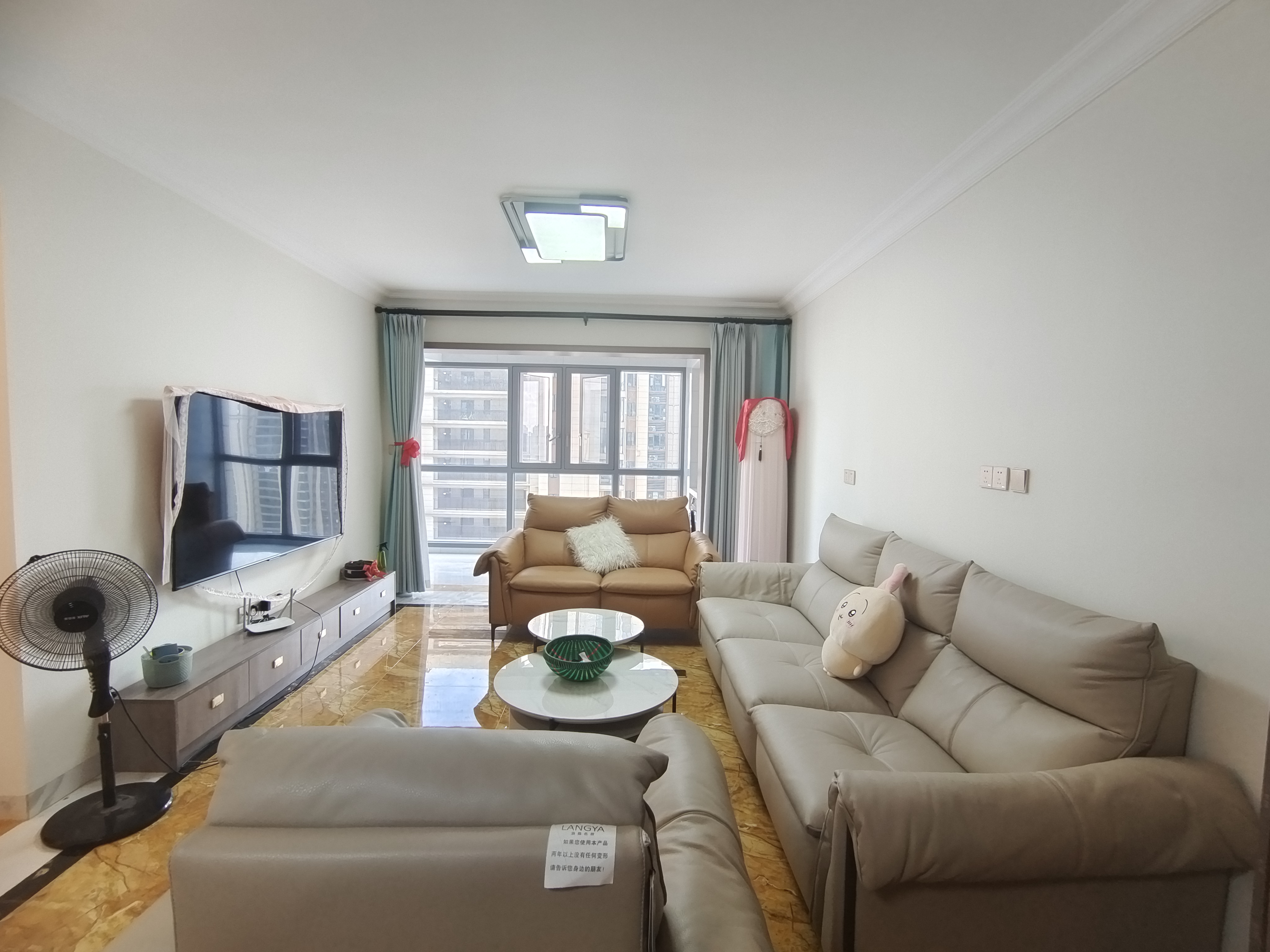 碧桂园梓山府  3室2厅2卫    2000.0元/月