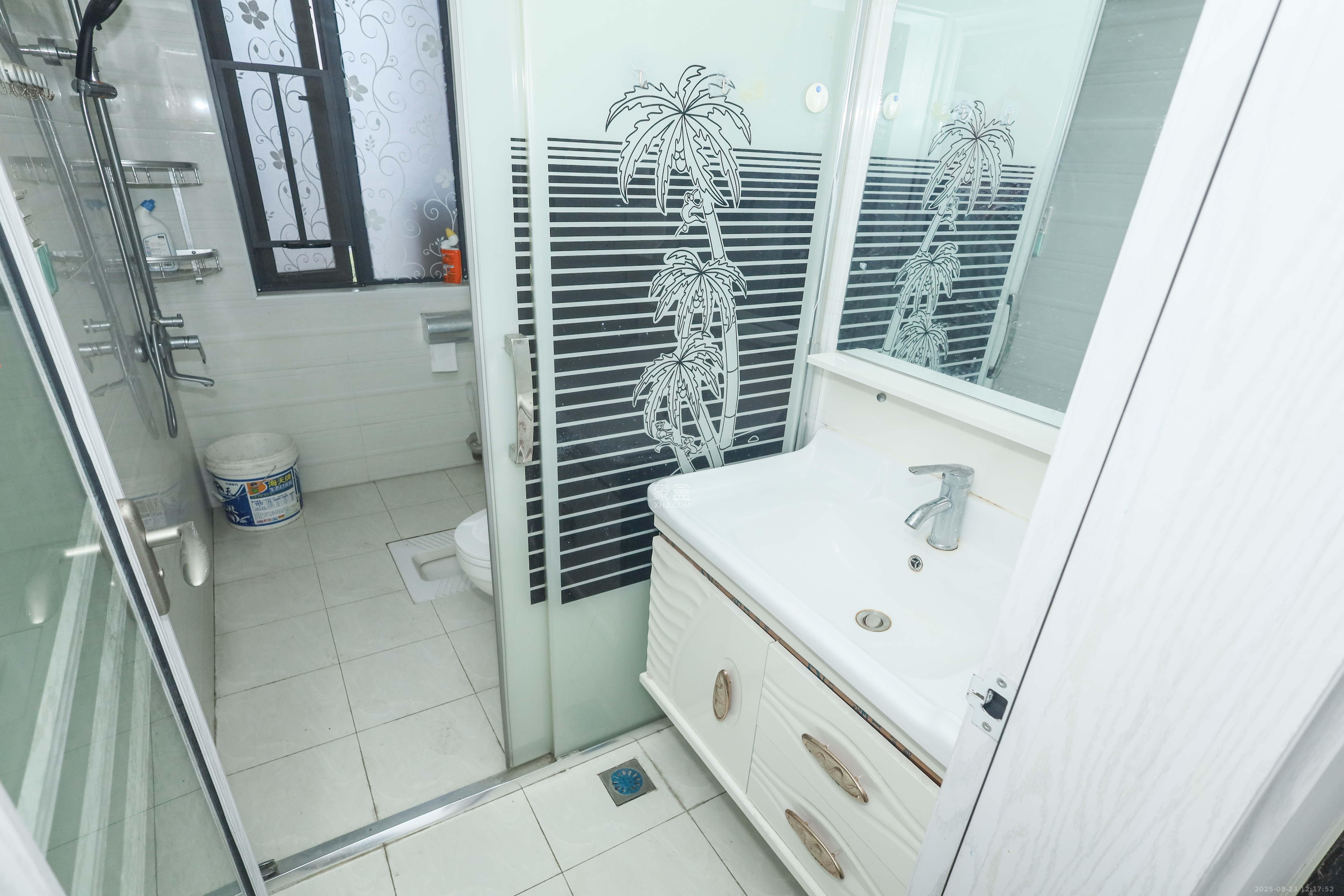 润芳园  4室2厅2卫    125.0万 润芳园  4室2厅2卫    125.0万卫生间