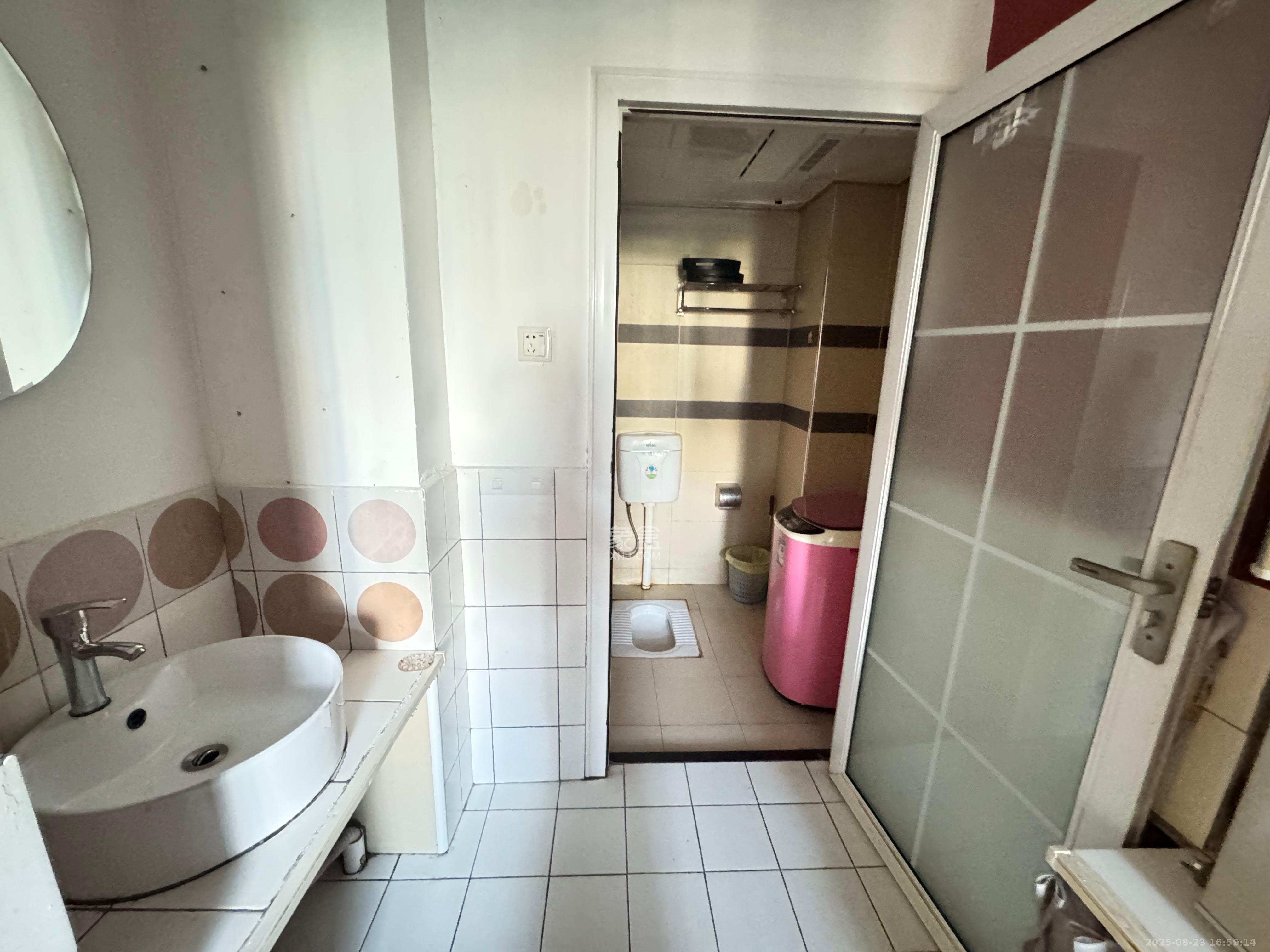 印象天心  1室1厅1卫    1900.0元/月室内图