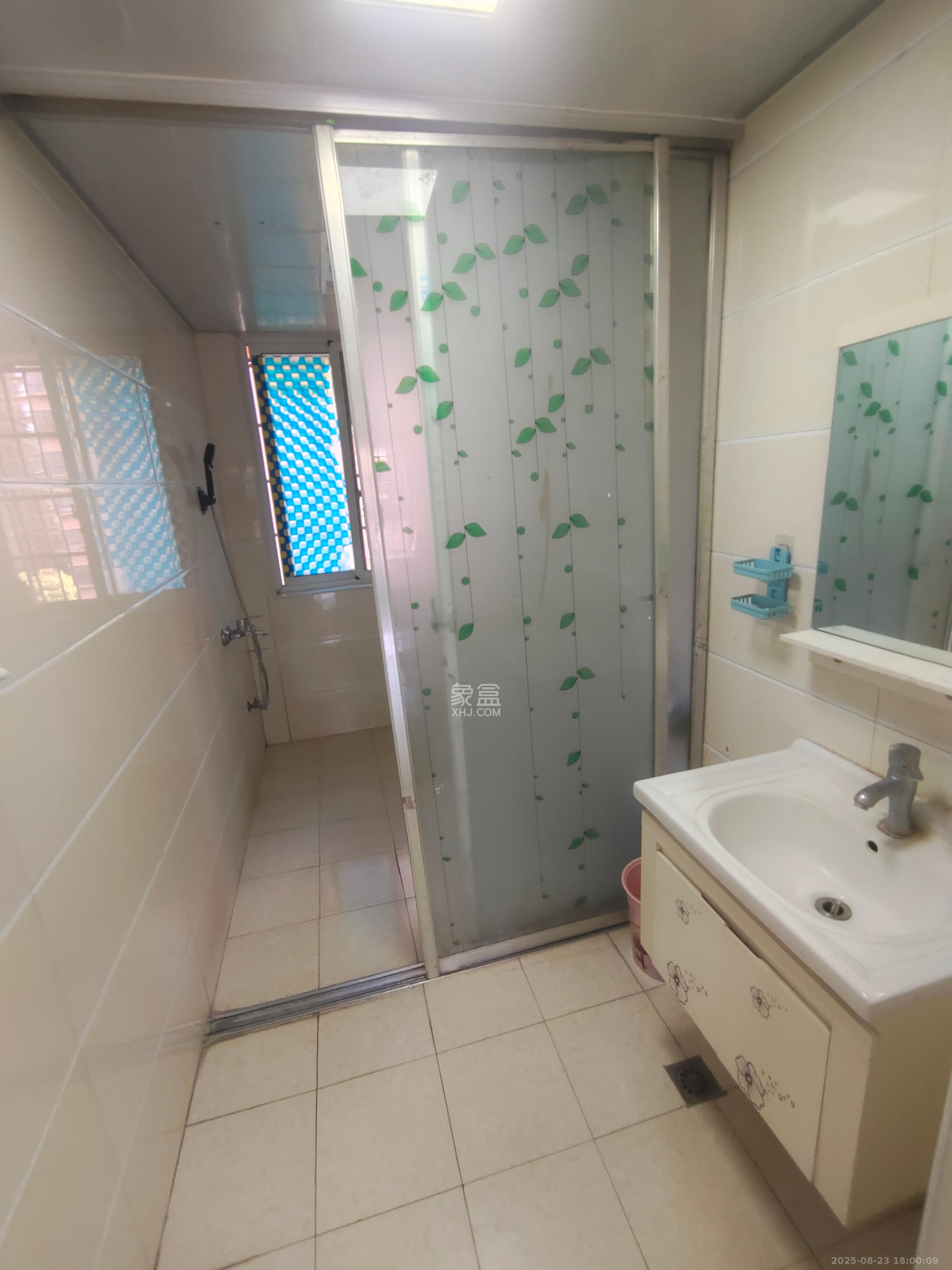 家和苑(原梅溪湖保障性住房一期) 3室2厅1卫 2300.0元/月 家和苑(原梅溪湖保障性住房一期) 3室2厅1卫 2300.0元/月室内图