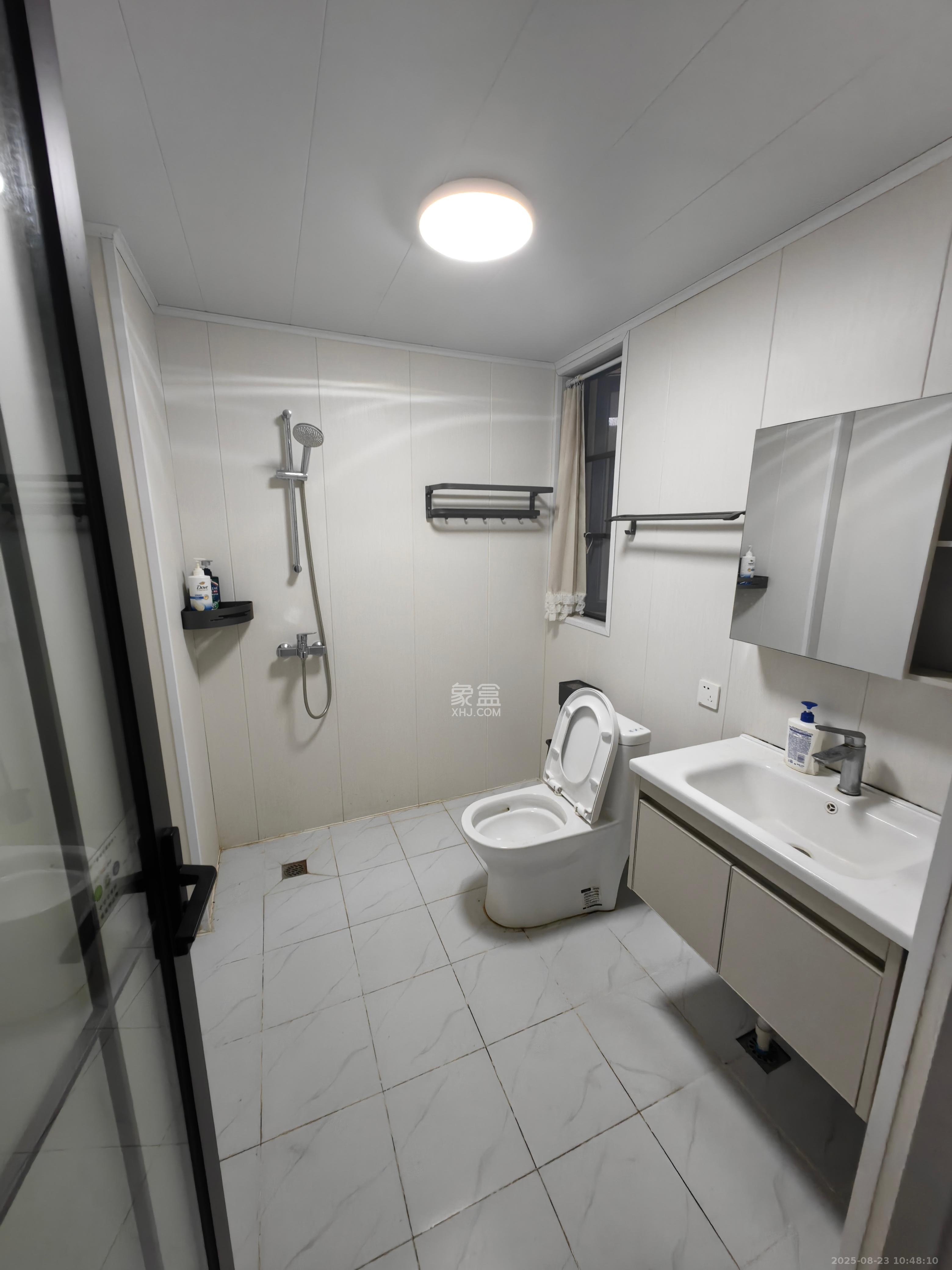 长沙美的梧桐庄园  3室2厅2卫    2500.0元/月 长沙美的梧桐庄园  3室2厅2卫    2500.0元/月室内图