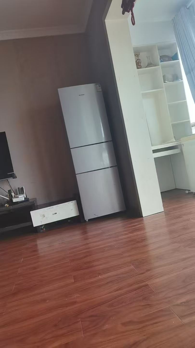 大汉巨龙家园  2室2厅2卫    1200.0元/月 大汉巨龙家园  2室2厅2卫    1200.0元/月室内图