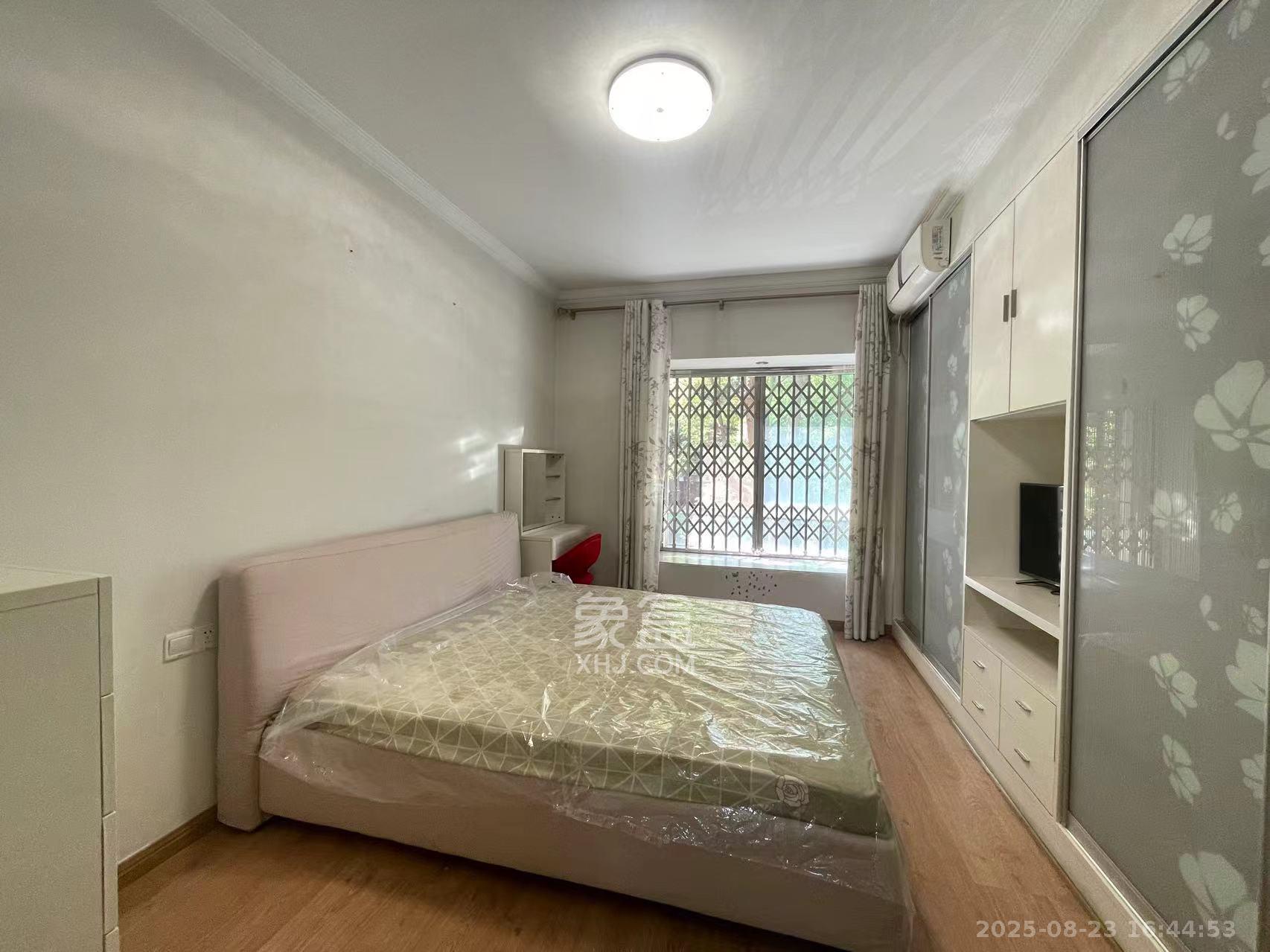 星城荣域  3室2厅2卫    2600.0元/月 星城荣域  3室2厅2卫    2600.0元/月室内图