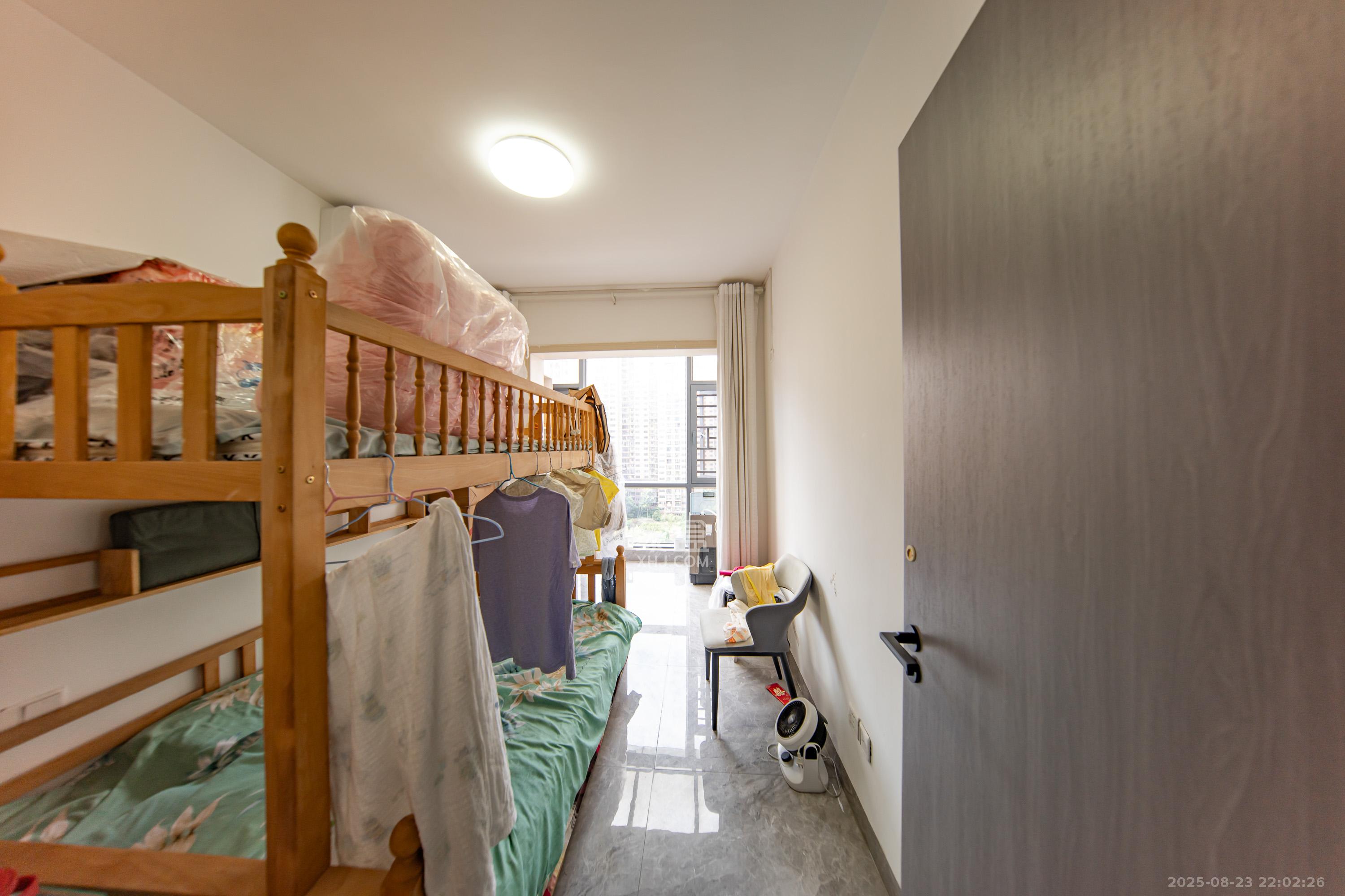 邦盛水岸御园  3室2厅2卫    77.8万卧室