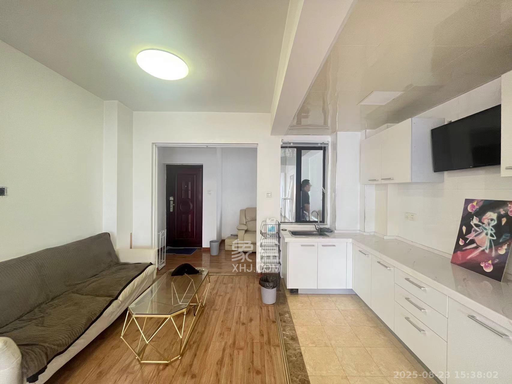 湘腾城市广场  2室2厅1卫    3000.0元/月 湘腾城市广场  2室2厅1卫    3000.0元/月