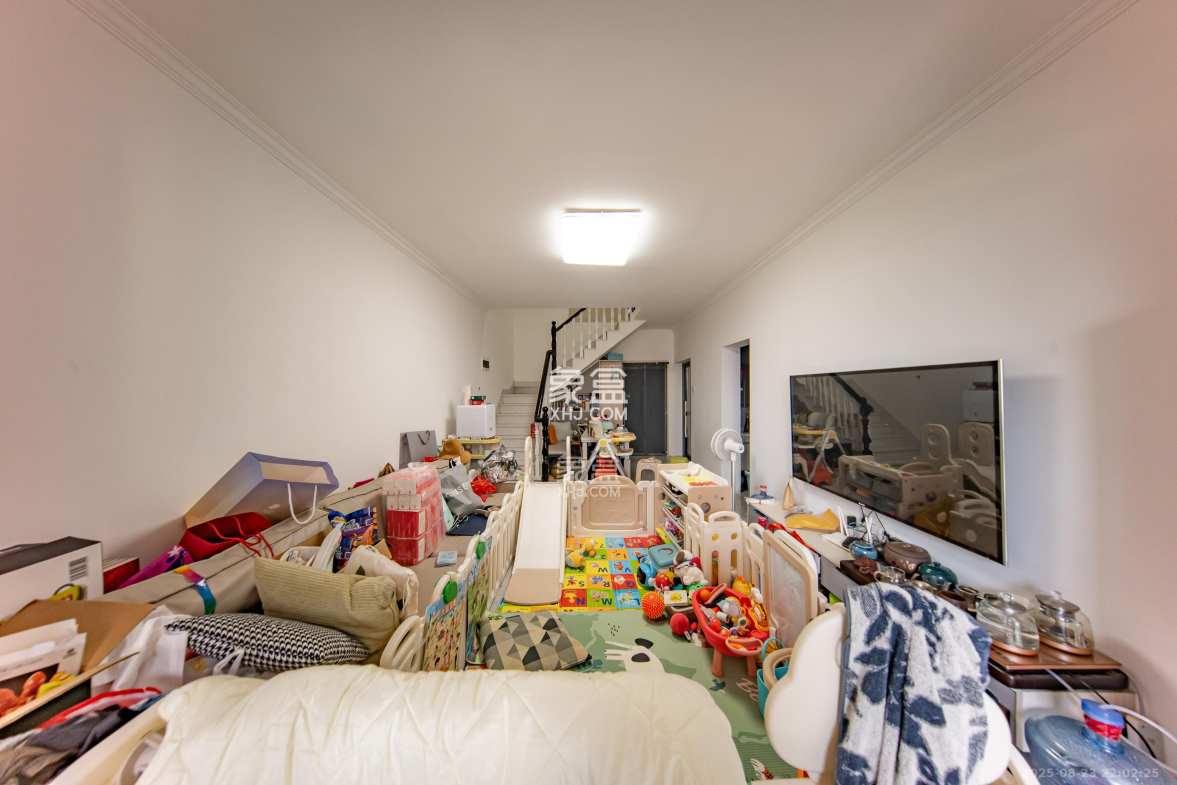 邦盛水岸御园 3室2厅2卫 77.8万 邦盛水岸御园 3室2厅2卫 77.8万客厅