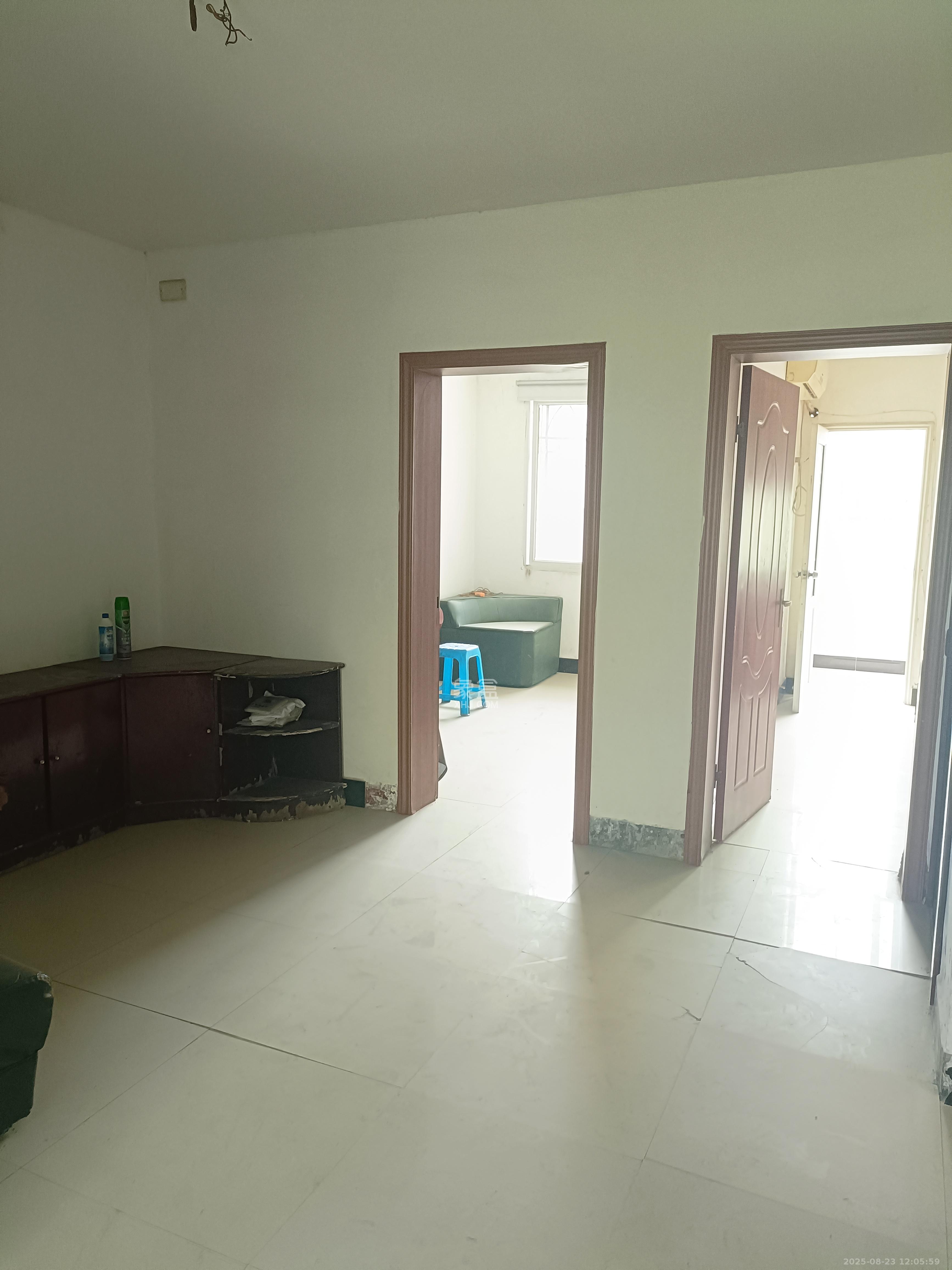 建安小区 2室1厅1卫 1000.0元/月 建安小区 2室1厅1卫 1000.0元/月室内图