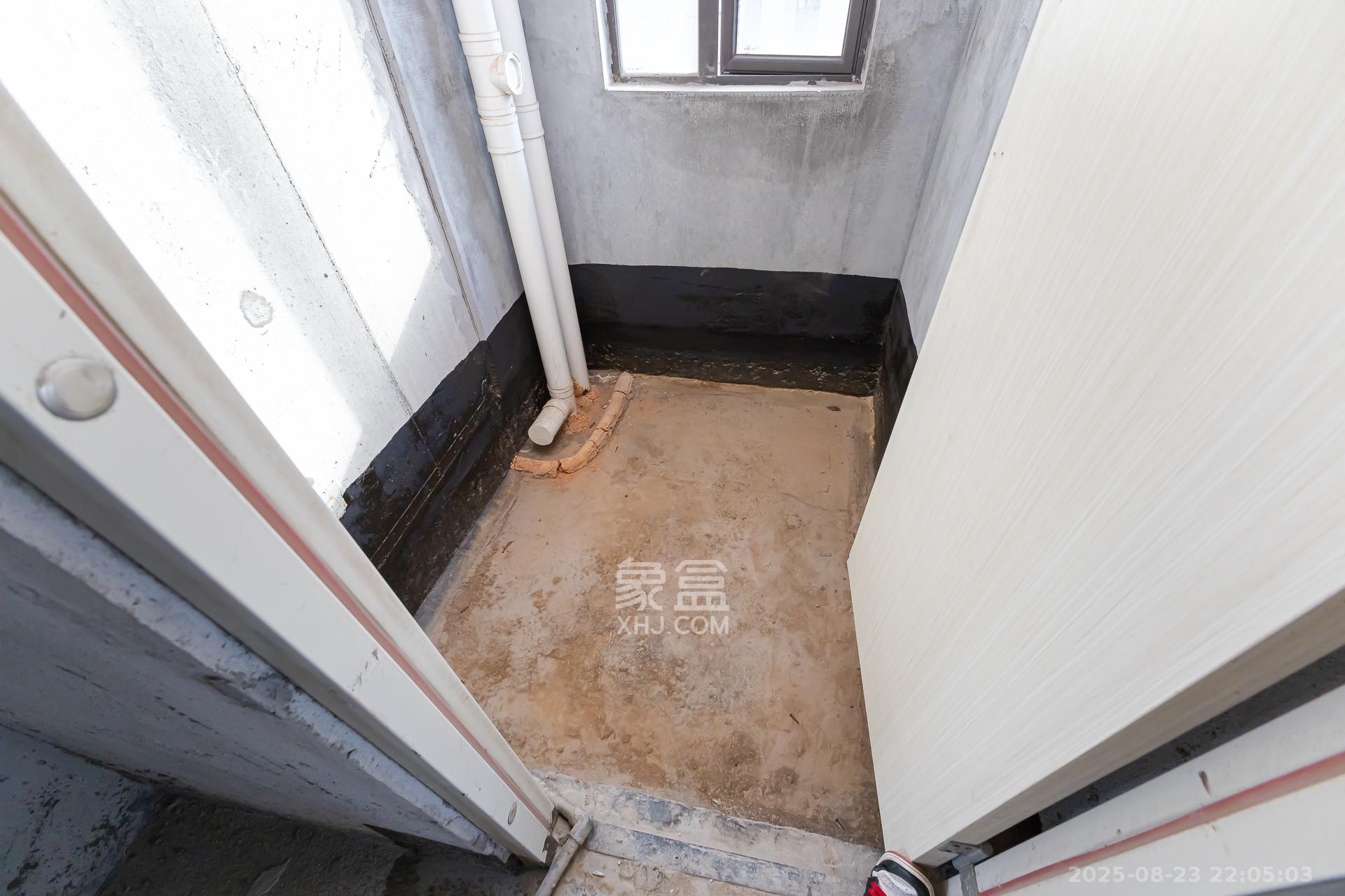 润和湘江天地C区  4室2厅2卫    206.0万卫生间