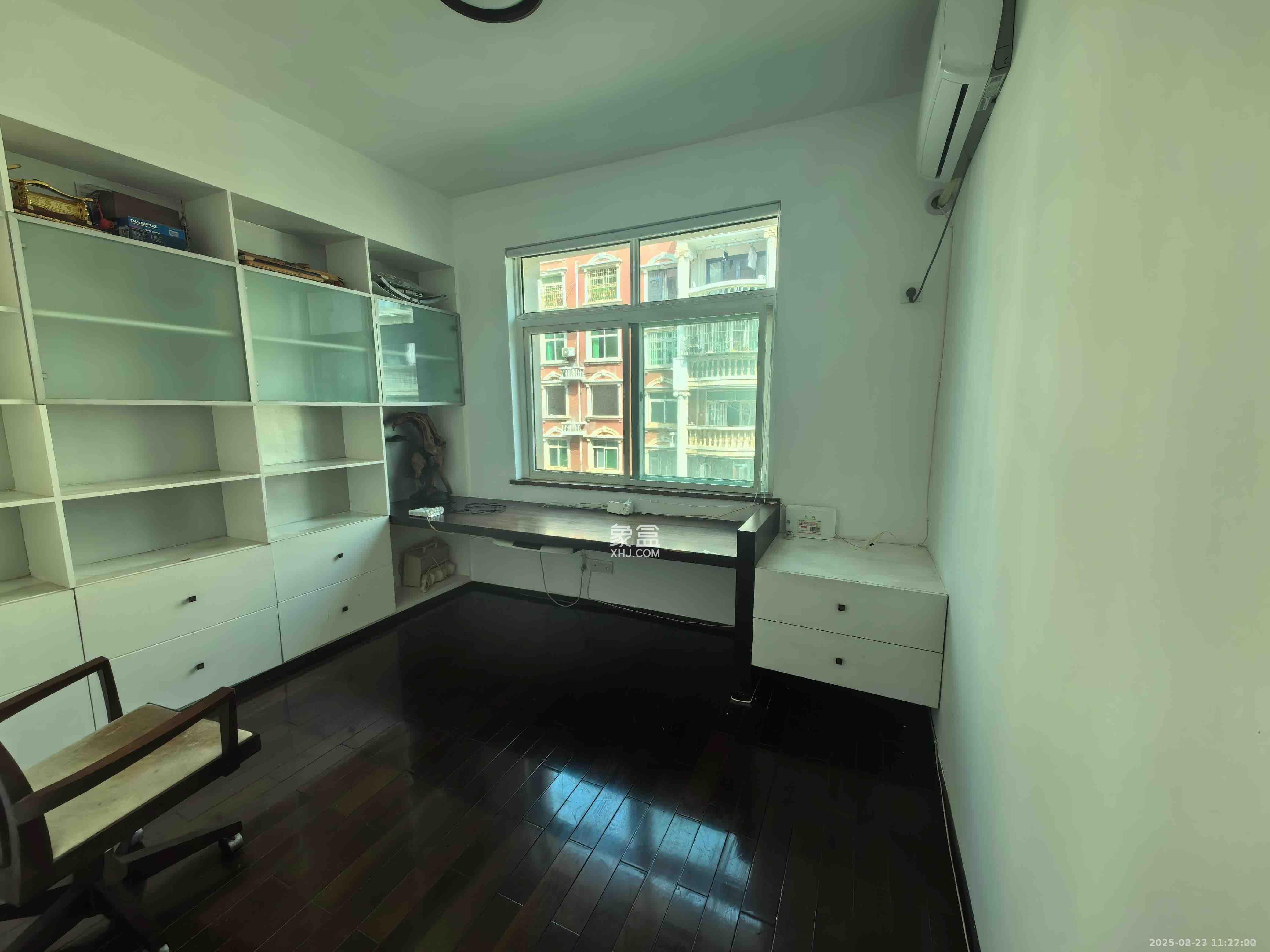 名都花园 4室2厅2卫 3600.0元/月 名都花园 4室2厅2卫 3600.0元/月室内图