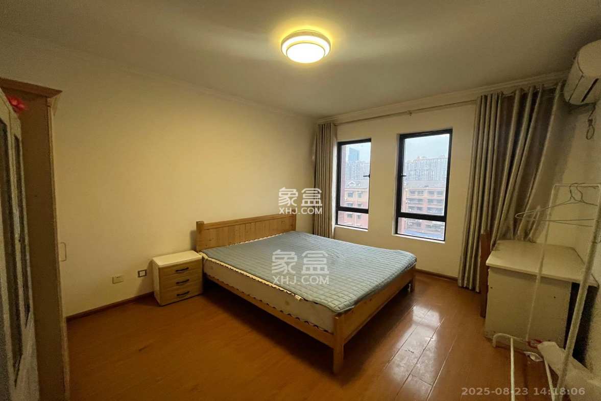 华雅林语苑  2室2厅1卫    2000.0元/月 华雅林语苑  2室2厅1卫    2000.0元/月室内图