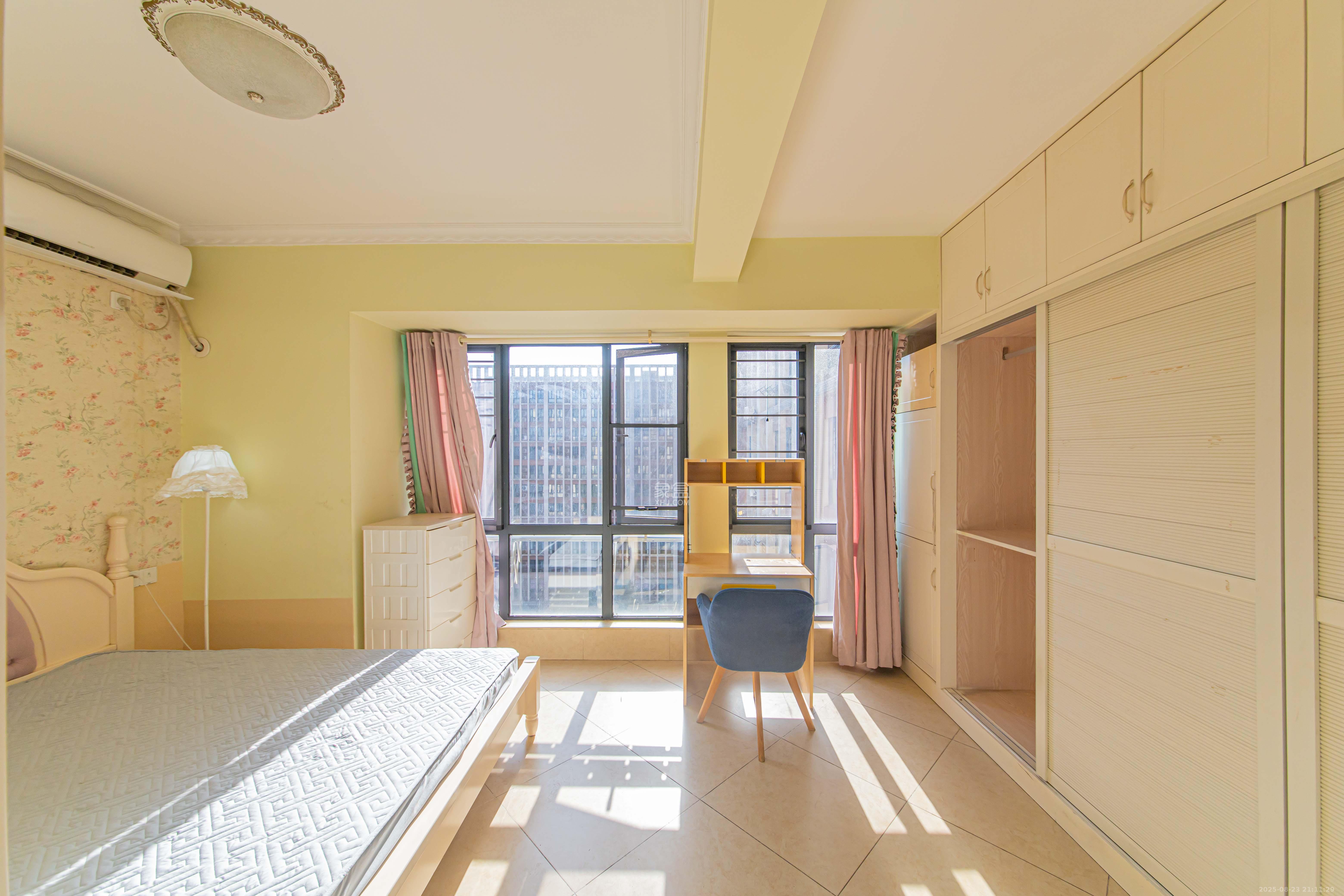 中建芙蓉工社 2室1厅1卫 39.8万 中建芙蓉工社 2室1厅1卫 39.8万卧室