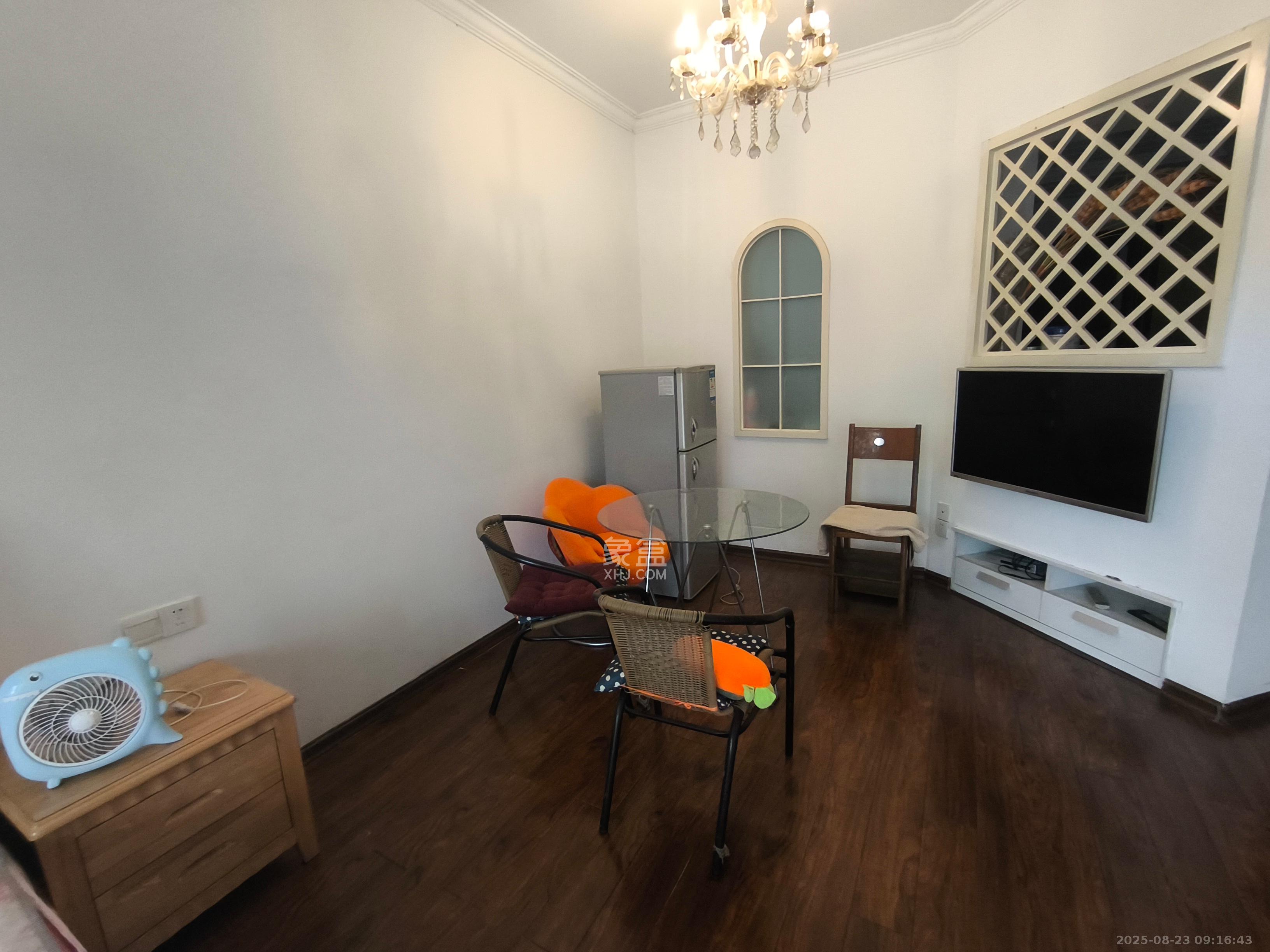 时代星城  1室1厅1卫    1150.0元/月 时代星城  1室1厅1卫    1150.0元/月室内图