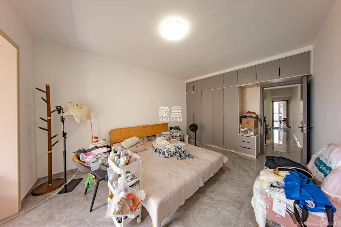 邦盛水岸御园 3室2厅2卫 77.8万 邦盛水岸御园 3室2厅2卫 77.8万卧室