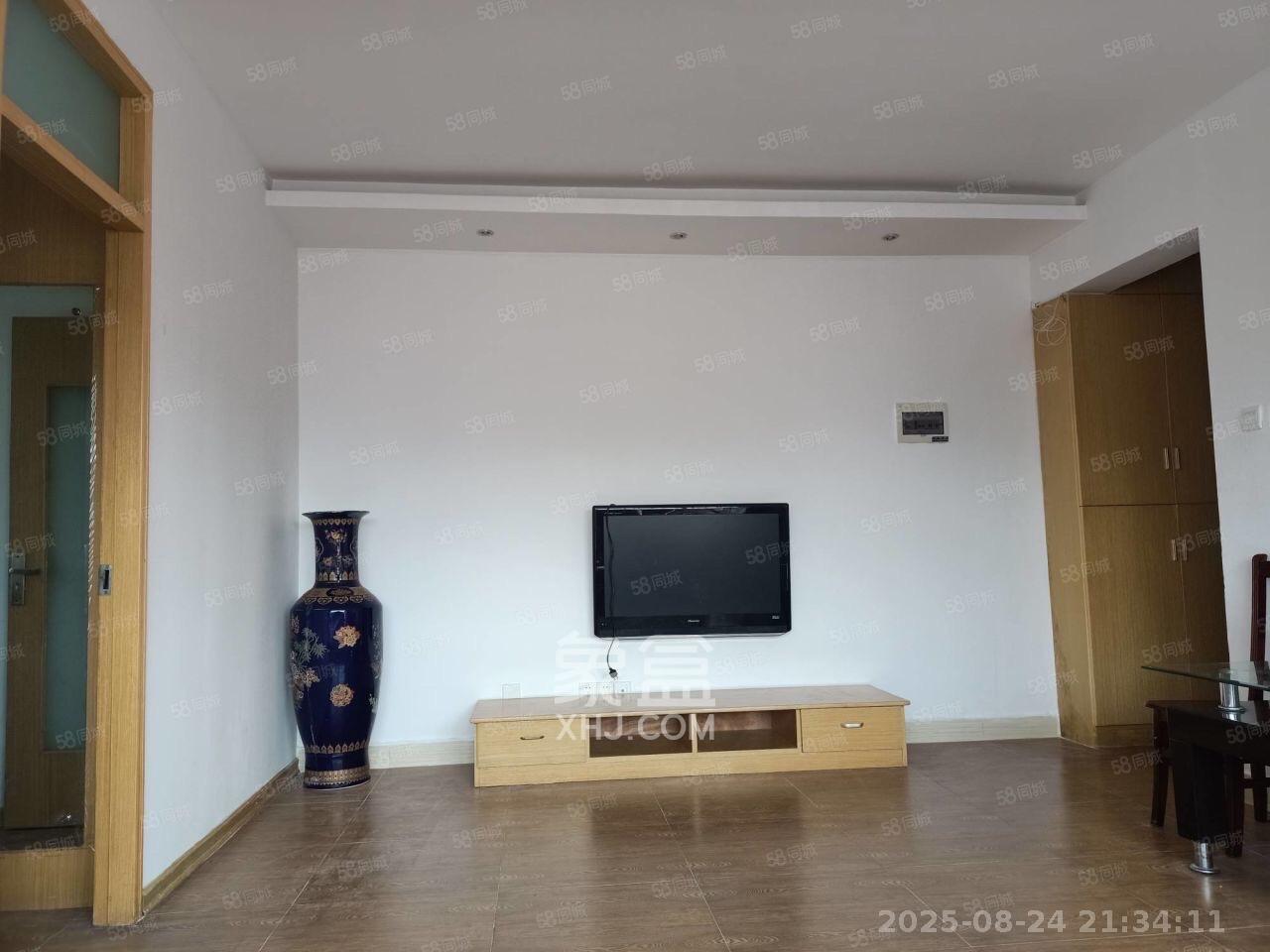 伍家岭生活广场 2室1厅1卫 1800.0元/月 伍家岭生活广场 2室1厅1卫 1800.0元/月室内图