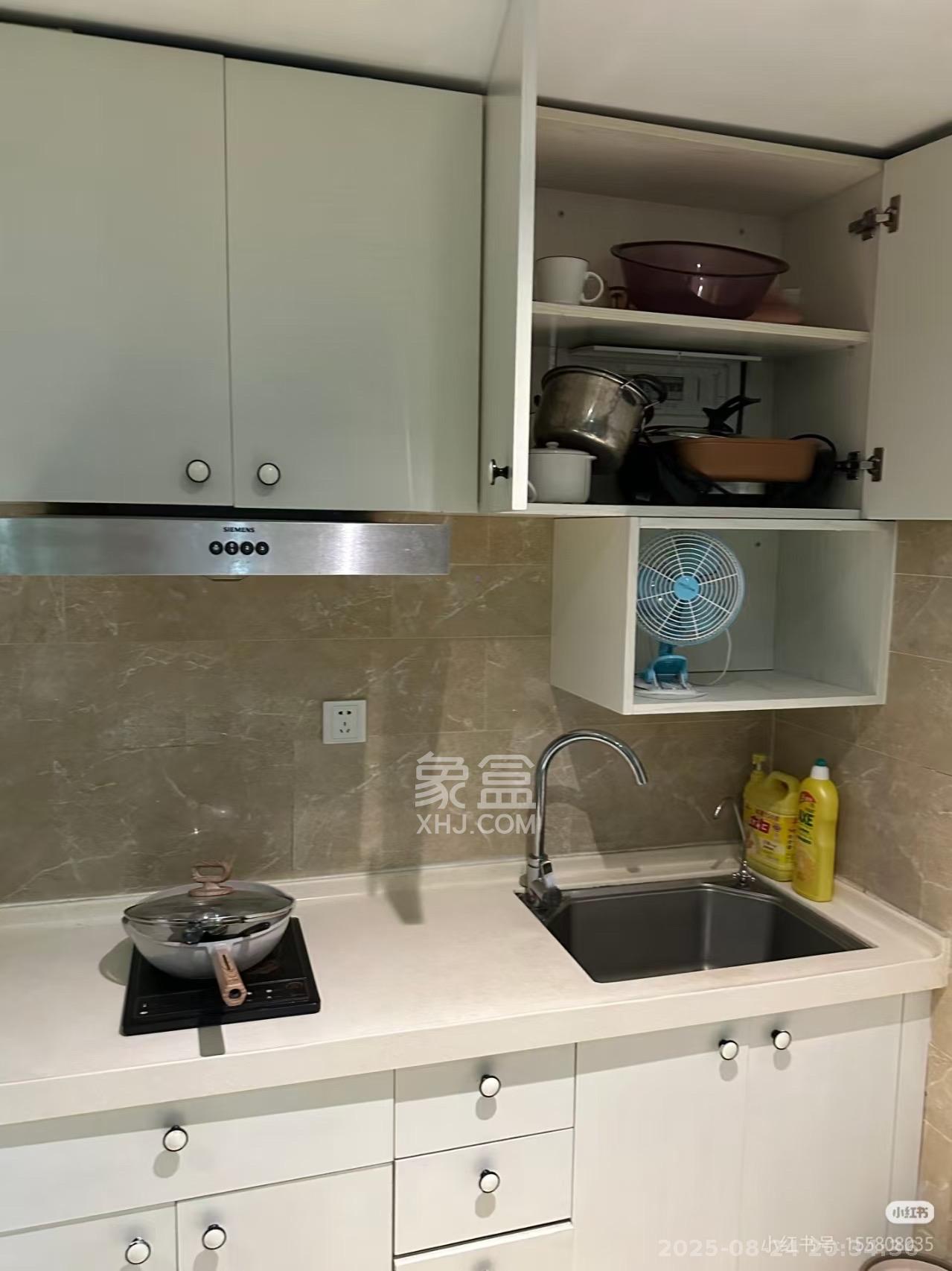 泊富公寓(泊富国际广场)  1室1厅1卫    2600.0元/月 泊富公寓(泊富国际广场)  1室1厅1卫    2600.0元/月室内图