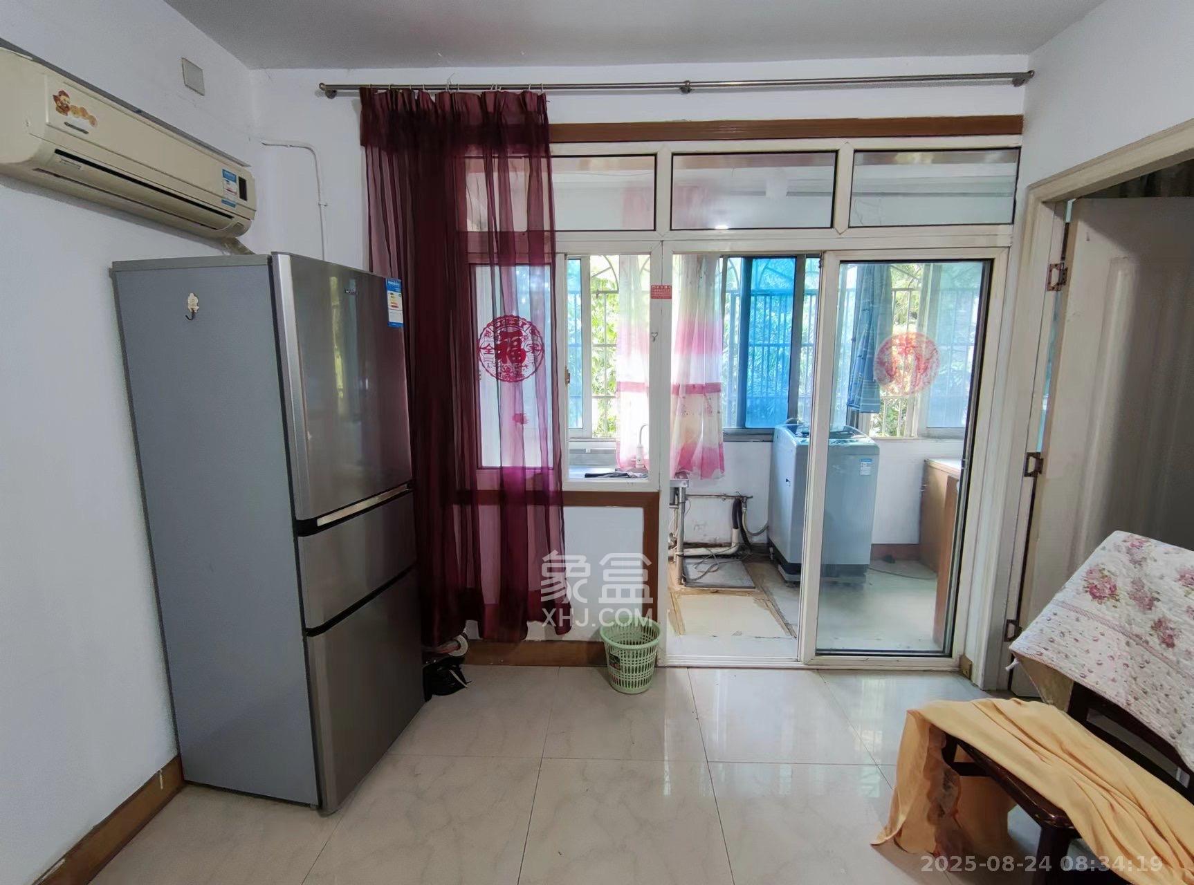 四达花苑 1室1厅1卫 1200.0元/月 四达花苑 1室1厅1卫 1200.0元/月室内图