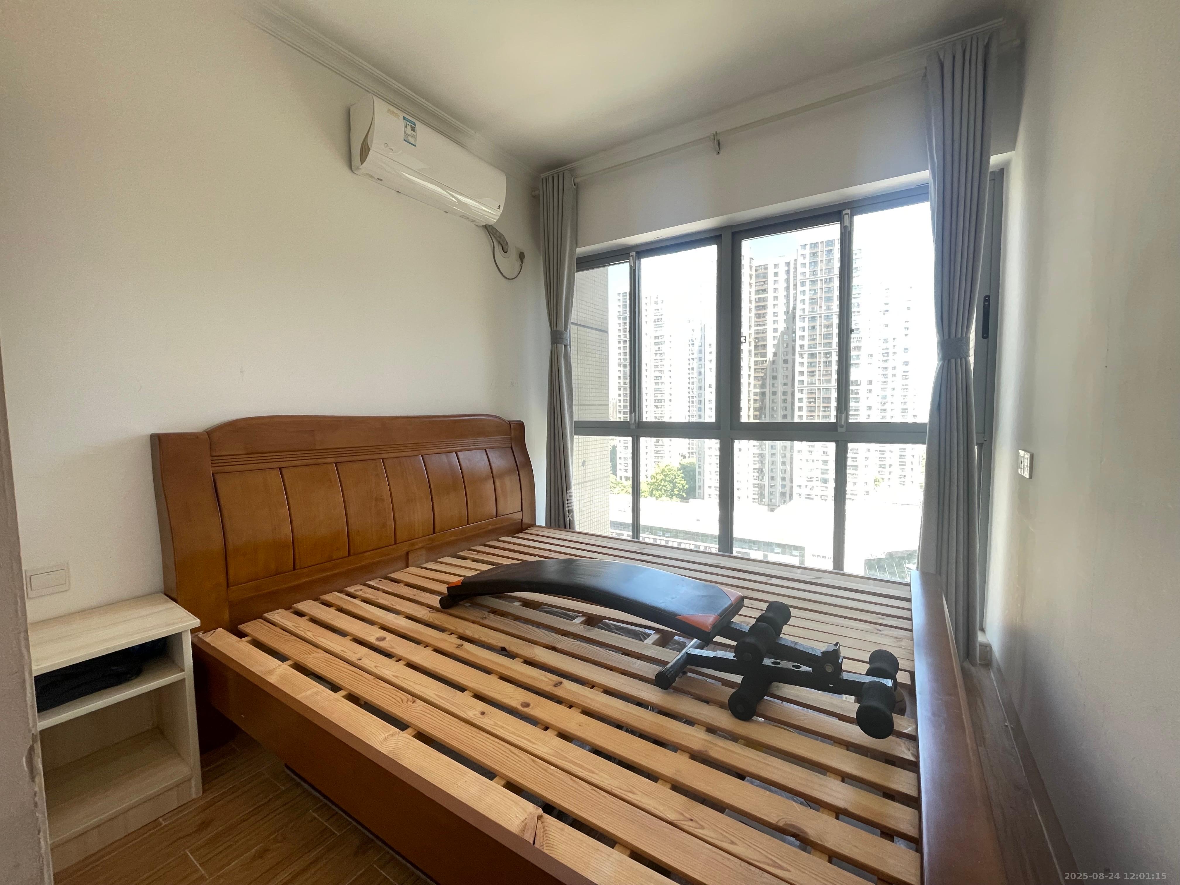 湖湘奥林匹克花园  3室2厅2卫    2150.0元/月 湖湘奥林匹克花园  3室2厅2卫    2150.0元/月室内图