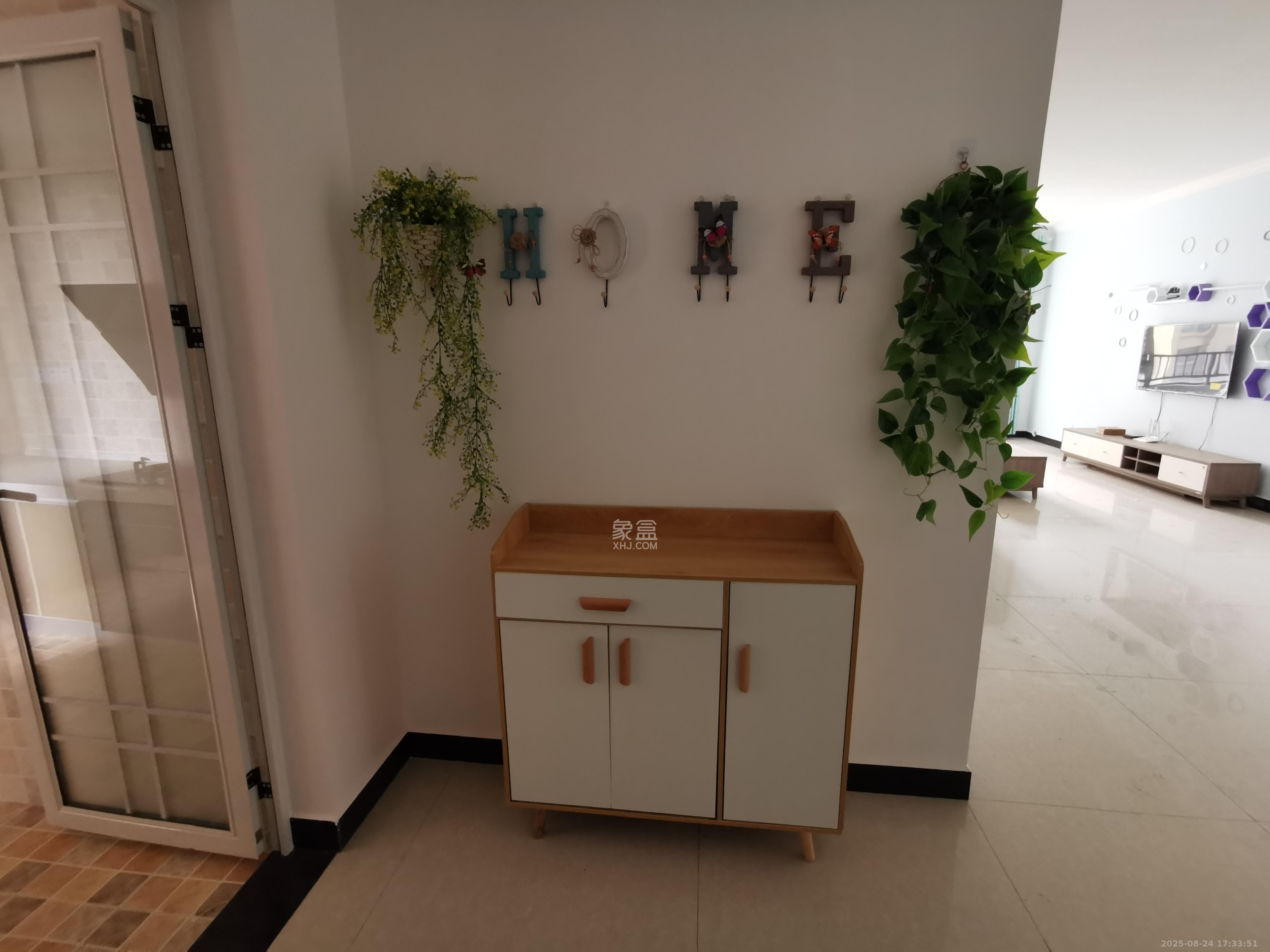 阳光城尚东湾青云苑  3室2厅2卫    2500.0元/月室内图