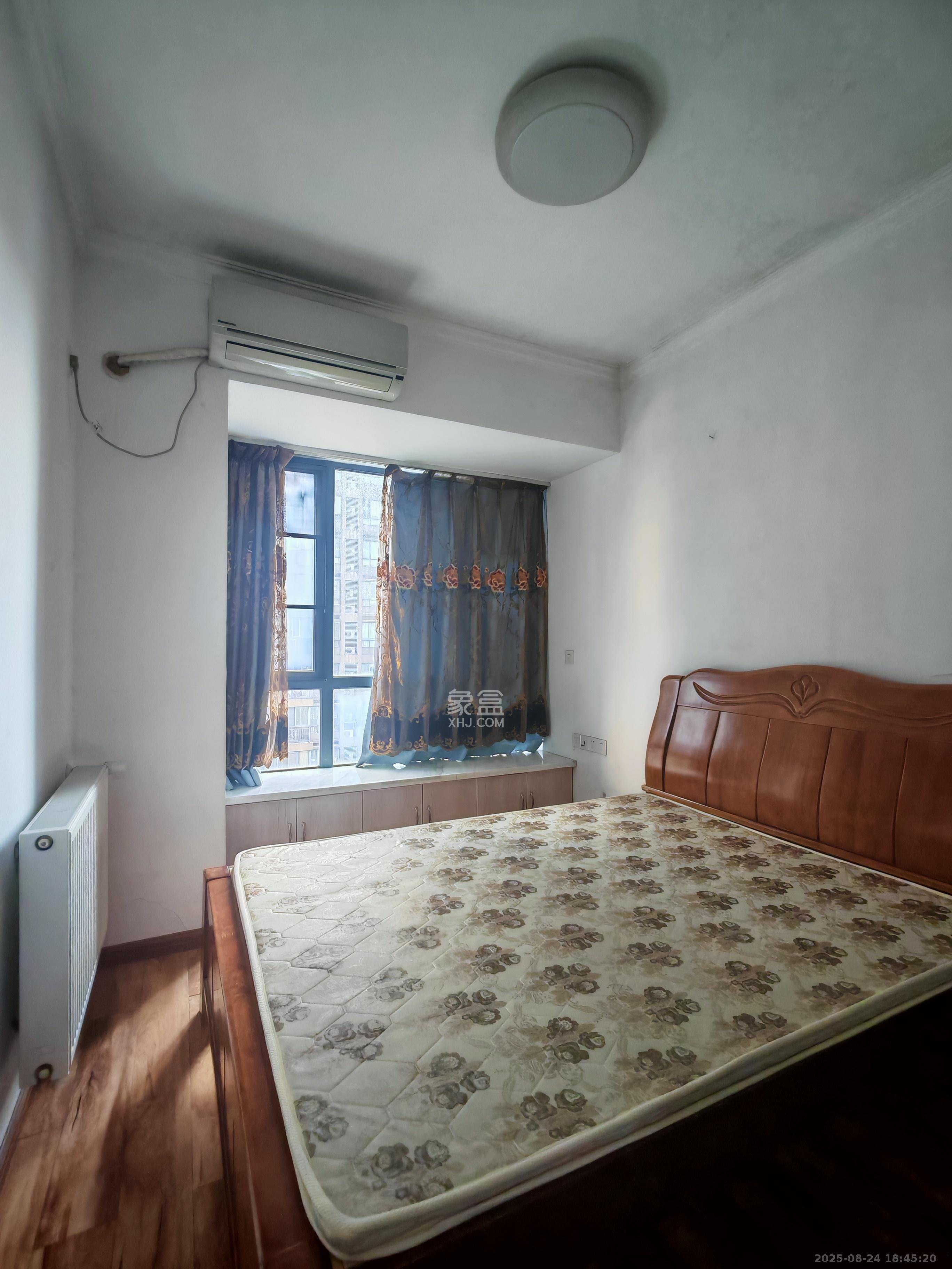 万博汇 2室2厅1卫 2500.0元/月 万博汇 2室2厅1卫 2500.0元/月室内图