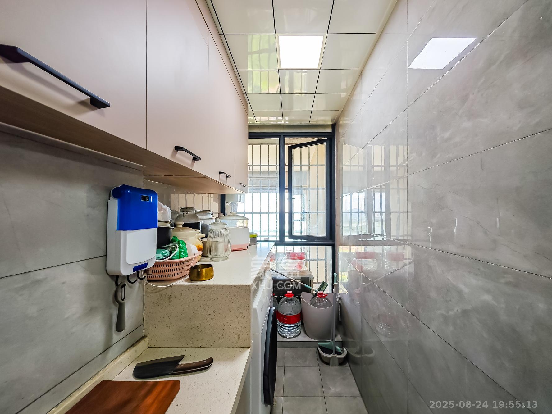 嘉宇北部湾A区 3室2厅1卫 58.0万 嘉宇北部湾A区 3室2厅1卫 58.0万厨房