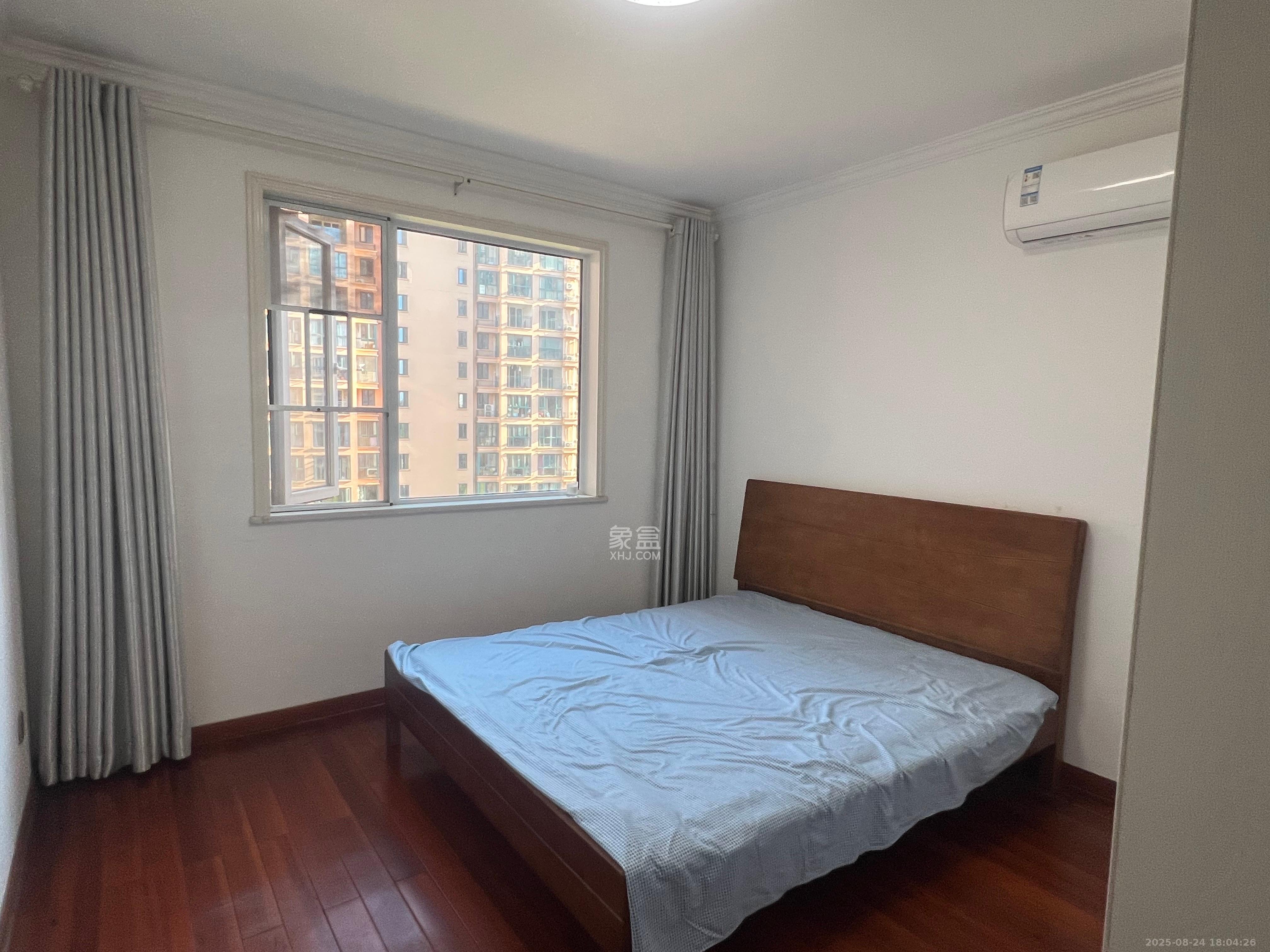 丽发新城 3室2厅2卫 2100.0元/月 丽发新城 3室2厅2卫 2100.0元/月室内图