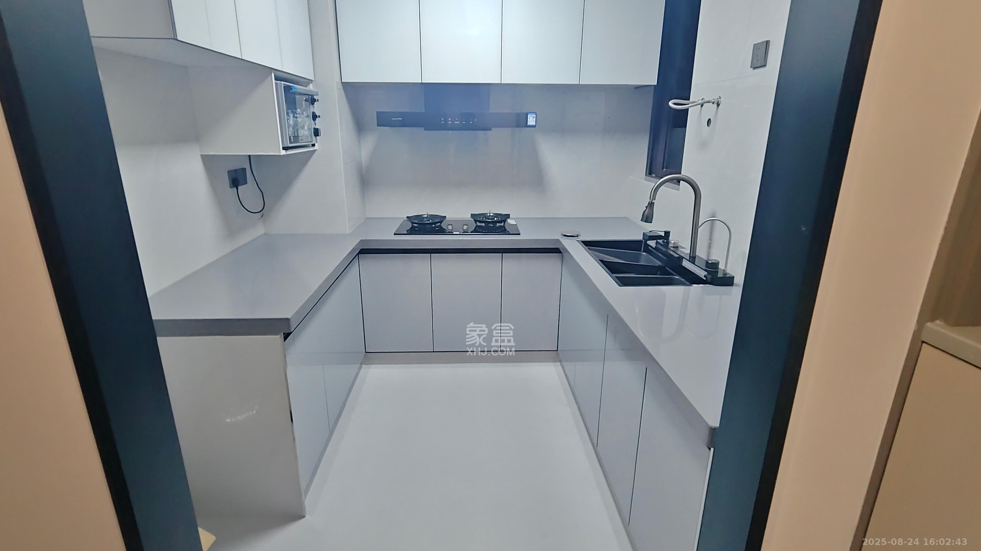 德奥悦东方  3室2厅2卫    3300.0元/月室内图