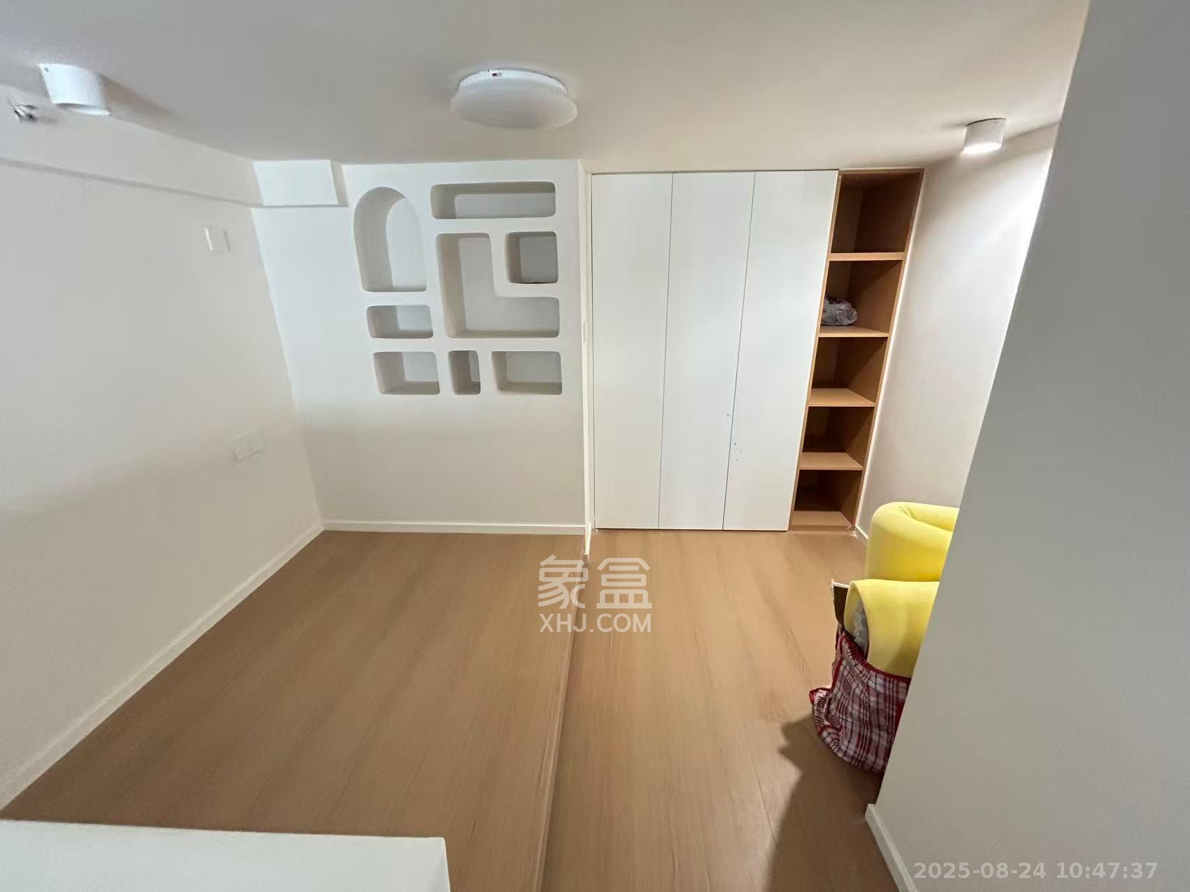 时代MOMA云PARK  1室1厅1卫    3000.0元/月 时代MOMA云PARK  1室1厅1卫    3000.0元/月室内图1