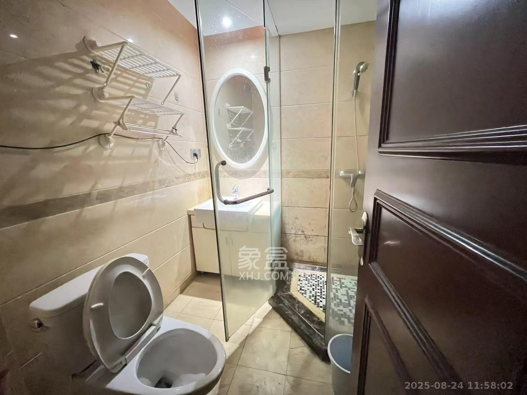 沁园春御院 1室1厅1卫 2000.0元/月 沁园春御院 1室1厅1卫 2000.0元/月室内图