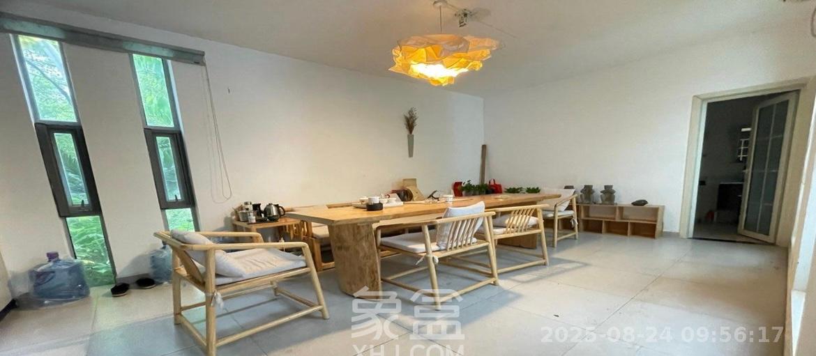 阳光100二期  4室2厅2卫   4800.00元/月室内图