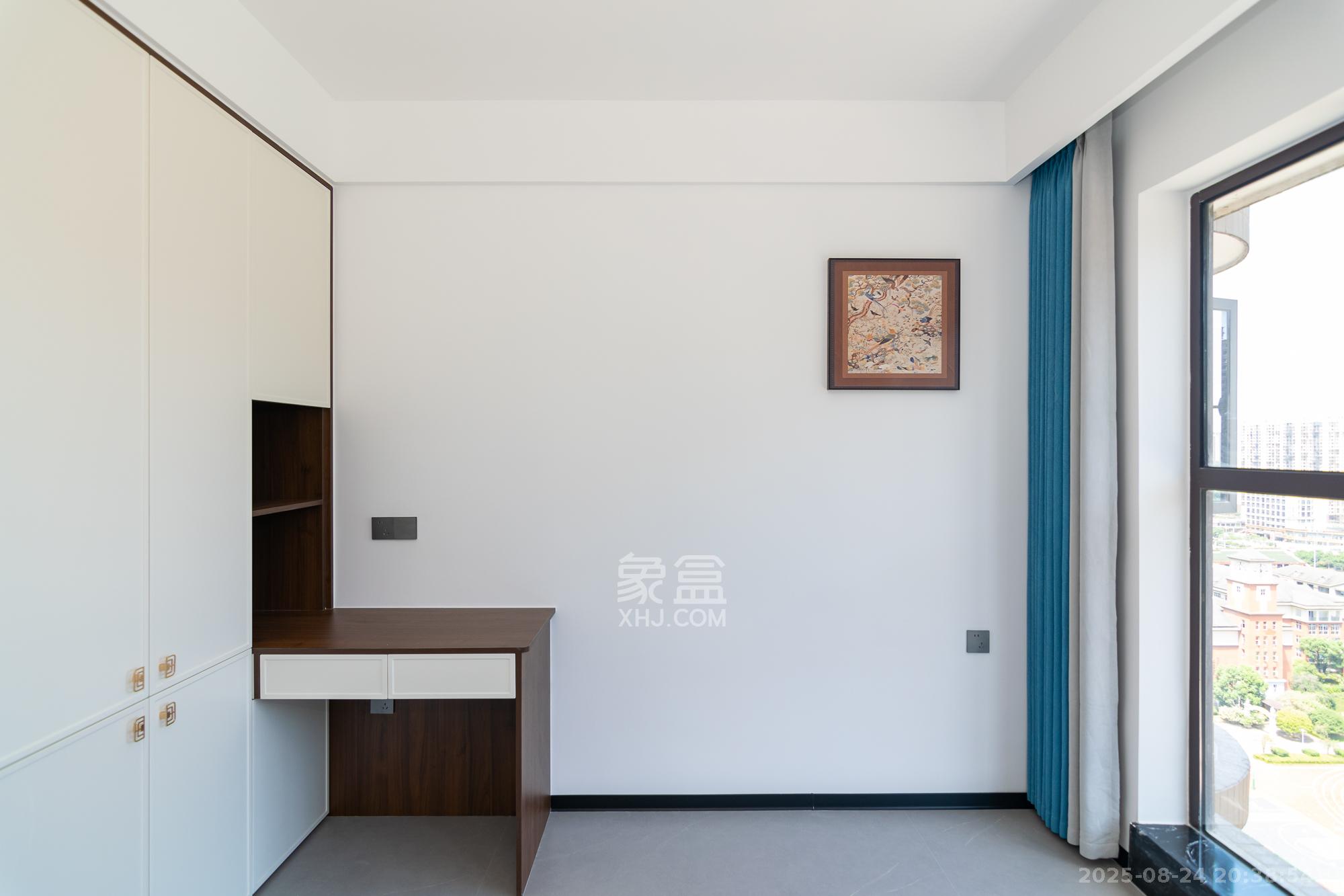 润和美郡(润和紫郡五期) 5室2厅2卫 136.8万 润和美郡(润和紫郡五期) 5室2厅2卫 136.8万卧室