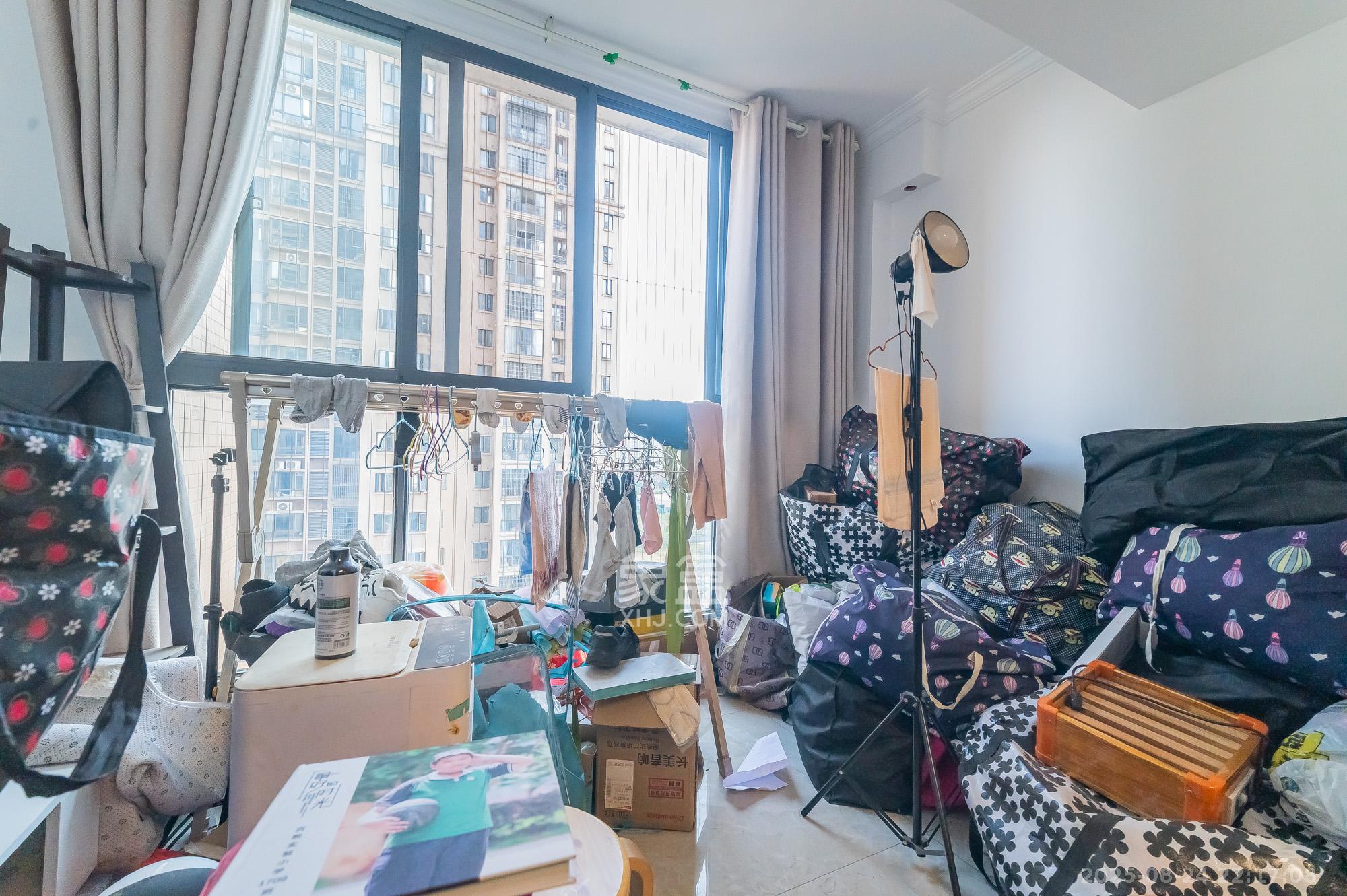 深业睿城 2室2厅1卫 49.8万 深业睿城 2室2厅1卫 49.8万阳台