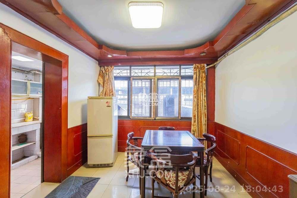 信丰公寓 2室2厅1卫 1600.0元/月 信丰公寓 2室2厅1卫 1600.0元/月室内图