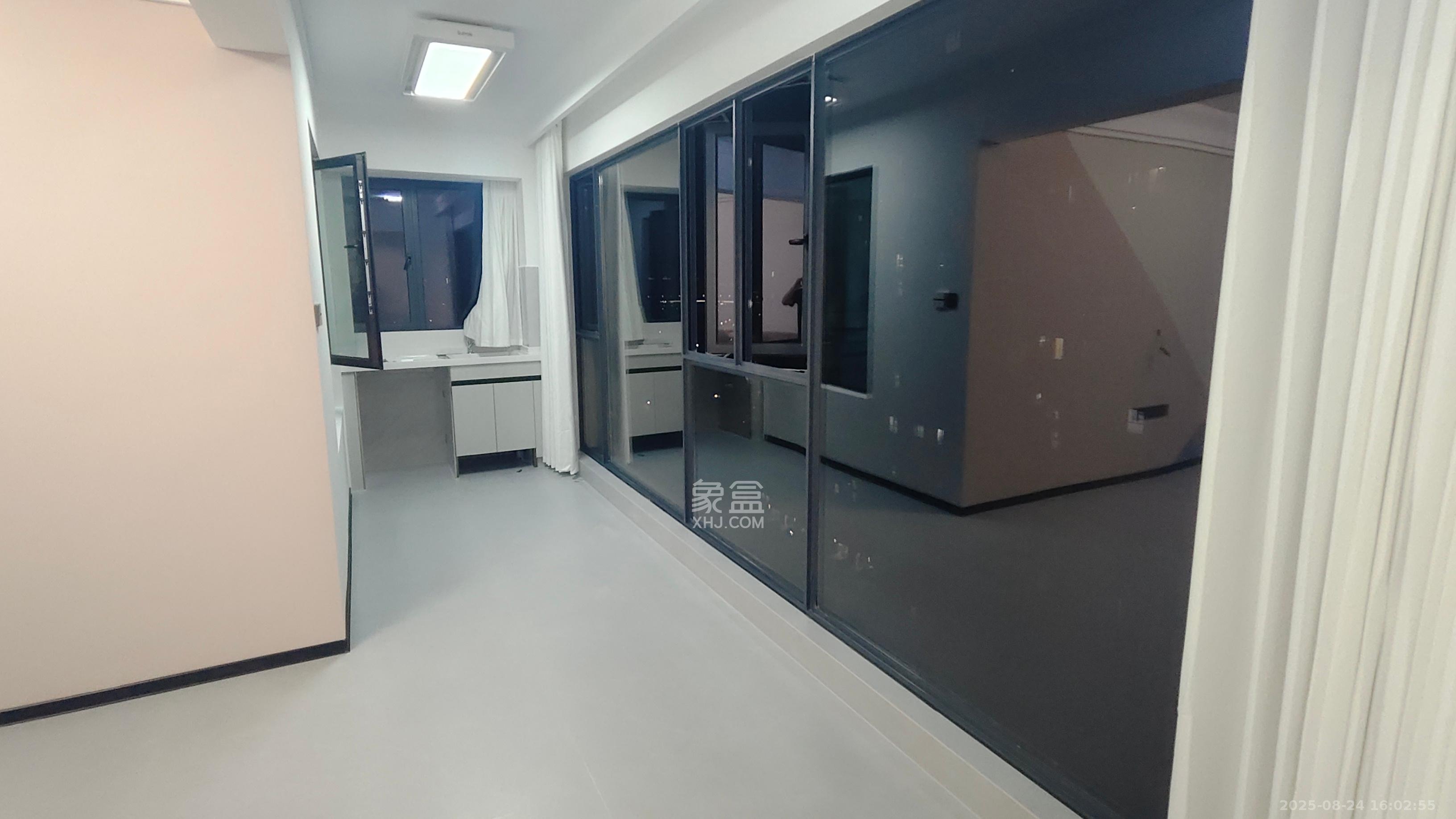 德奥悦东方  3室2厅2卫    3300.0元/月室内图