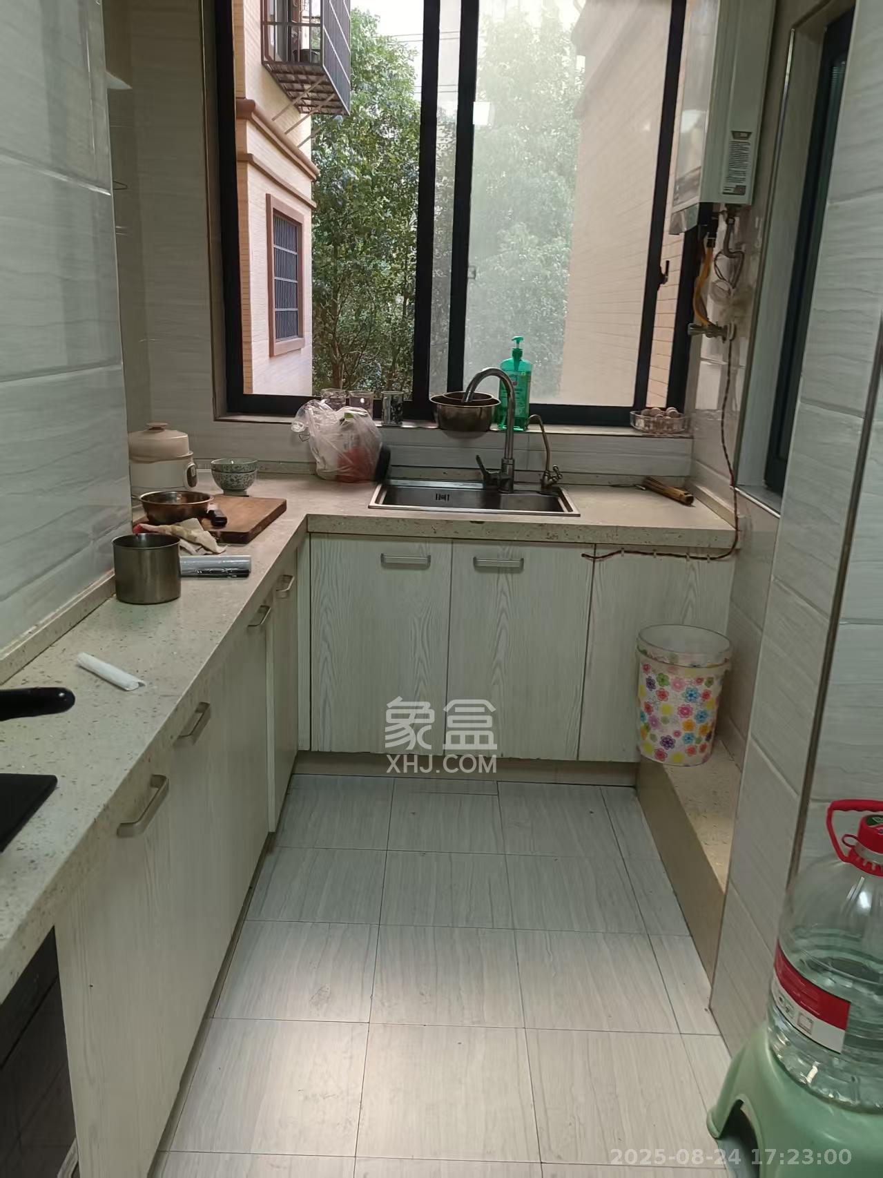 中建芙蓉嘉苑 3室2厅2卫 2600.0元/月 中建芙蓉嘉苑 3室2厅2卫 2600.0元/月室内图