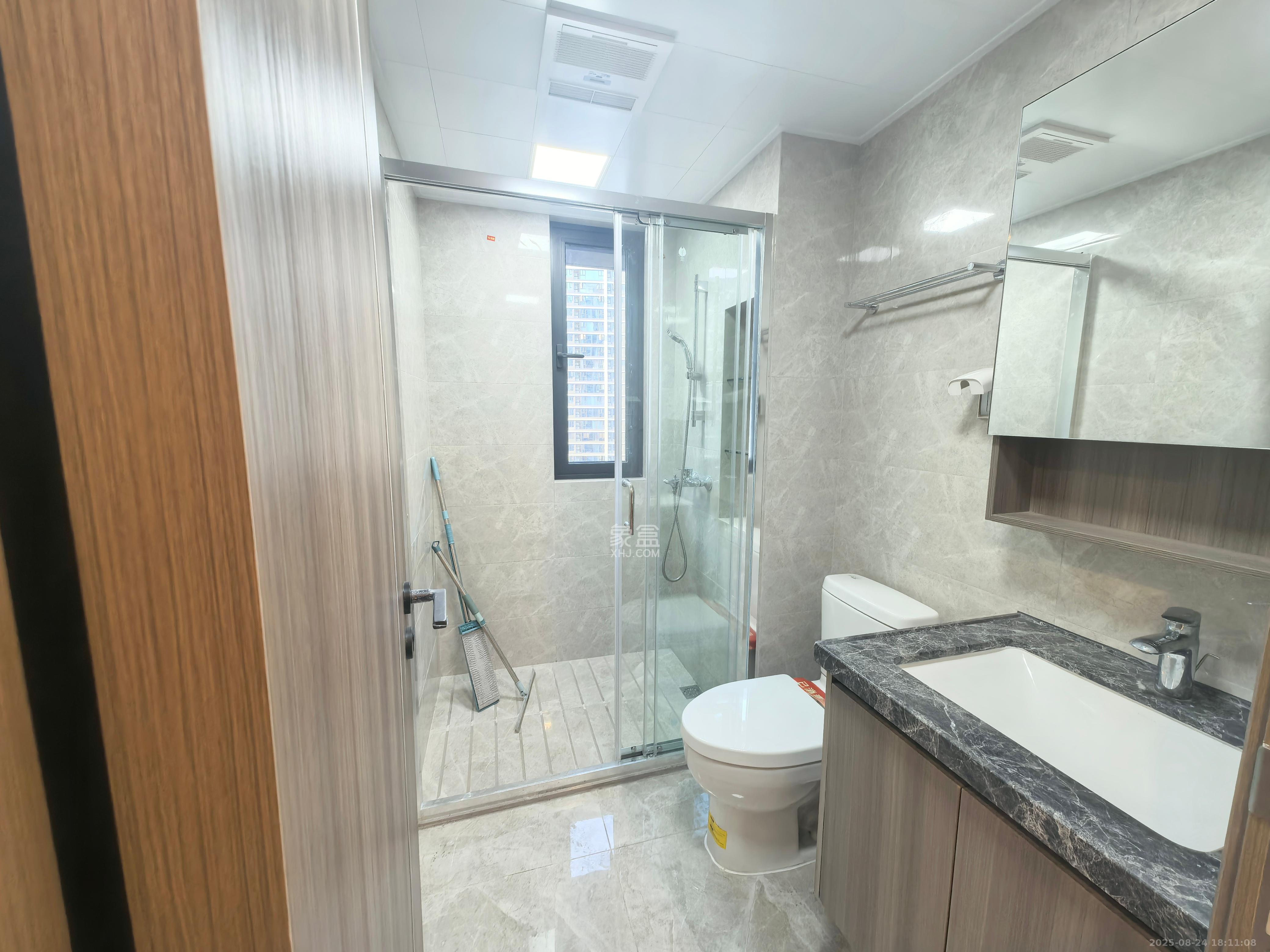 中海阅溪府 4室2厅2卫 3500.0元/月 中海阅溪府 4室2厅2卫 3500.0元/月室内图