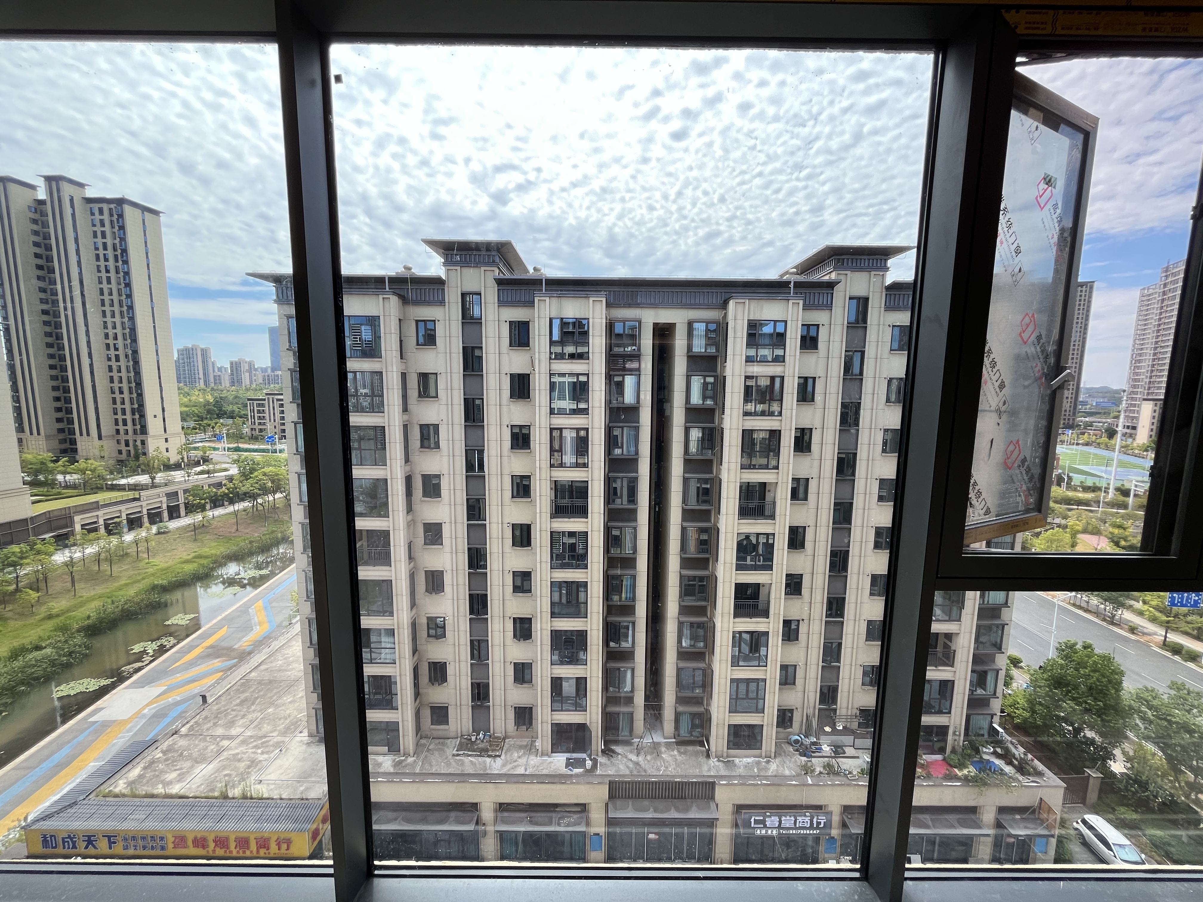 城际空间站 4室2厅2卫 88.8万 城际空间站 4室2厅2卫 88.8万室内图