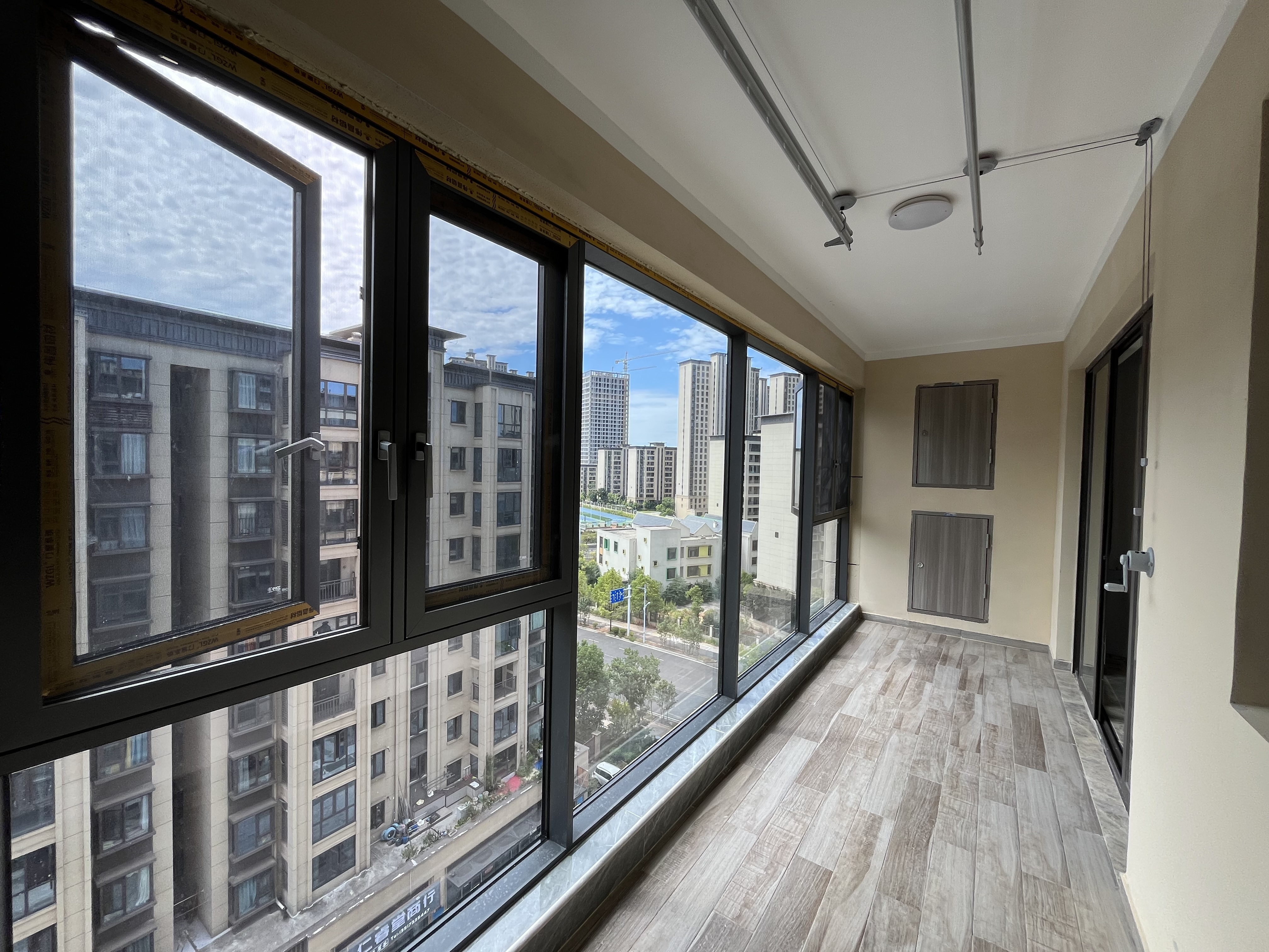 城际空间站 4室2厅2卫 88.8万 城际空间站 4室2厅2卫 88.8万室内图