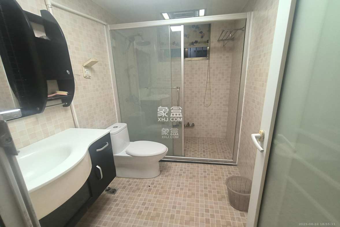 时代天骄 4室2厅2卫 2500.0元/月 时代天骄 4室2厅2卫 2500.0元/月室内图