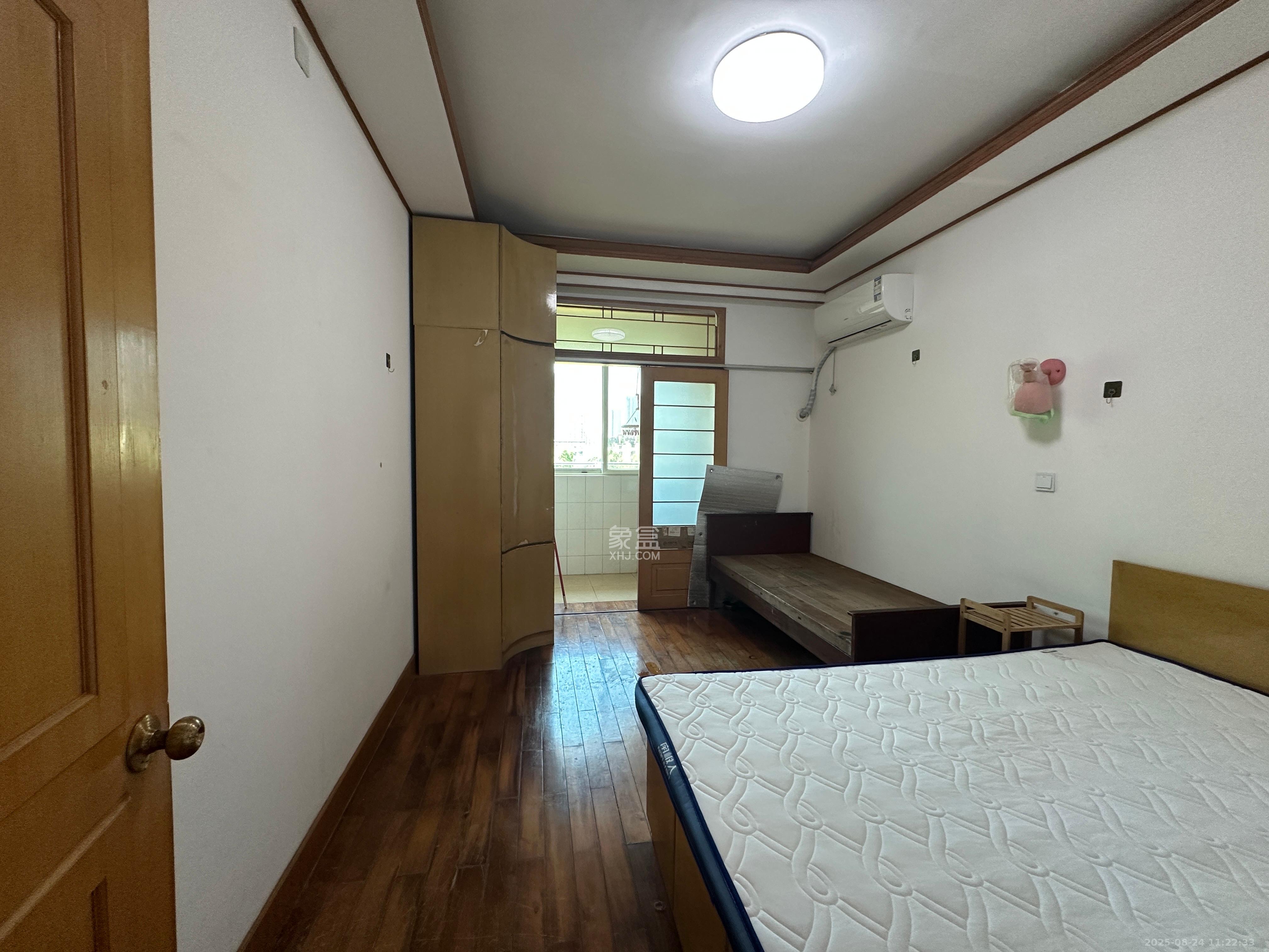 航天大院  3室1厅1卫    1700.0元/月室内图