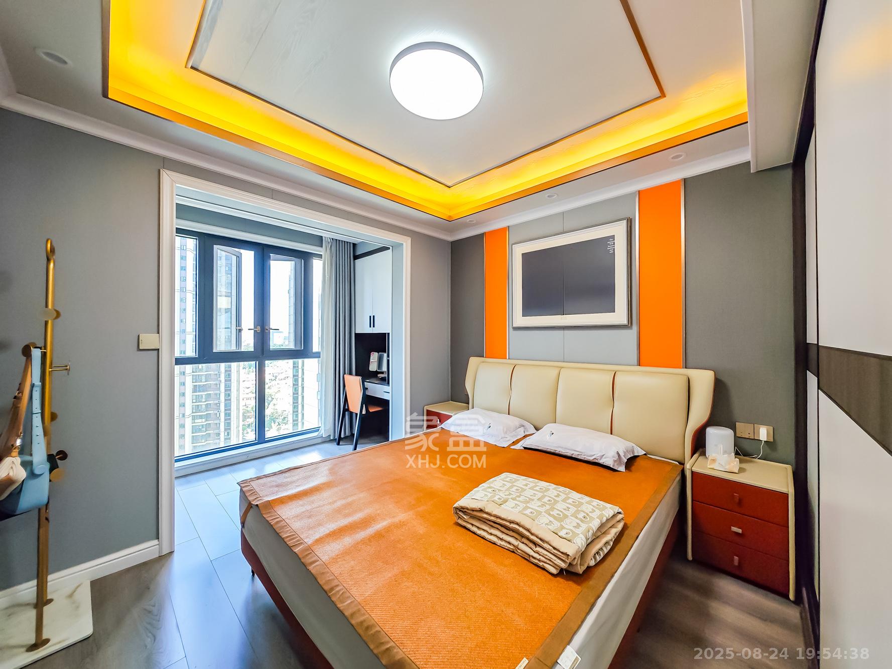 长沙融创城  3室2厅2卫    78.8万卧室